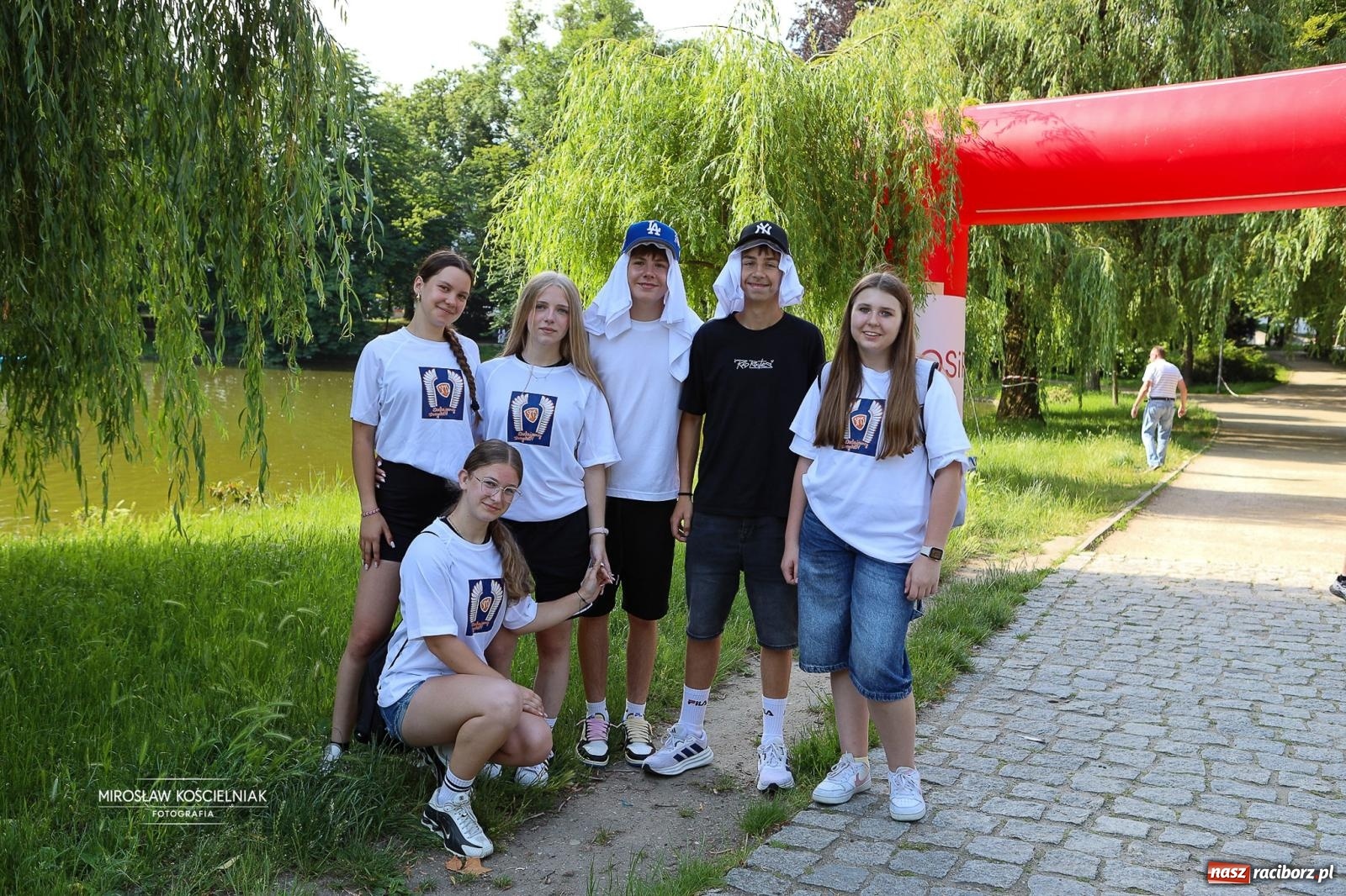 Zdjęcie w galerii na portalu naszraciborz.pl: Park Roth pełen dziecięcej energii. IV Festiwal Piosenki i Sportu za nami [FOTO i WIDEO] wiadomości z regionu
