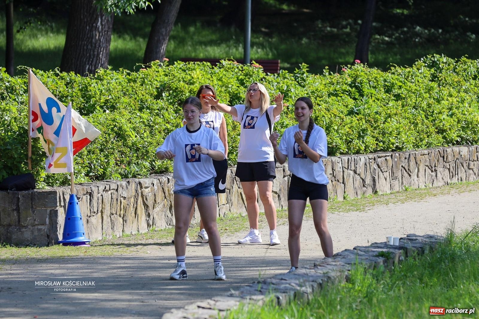 Zdjęcie w galerii na portalu naszraciborz.pl: Park Roth pełen dziecięcej energii. IV Festiwal Piosenki i Sportu za nami [FOTO i WIDEO] wiadomości z regionu