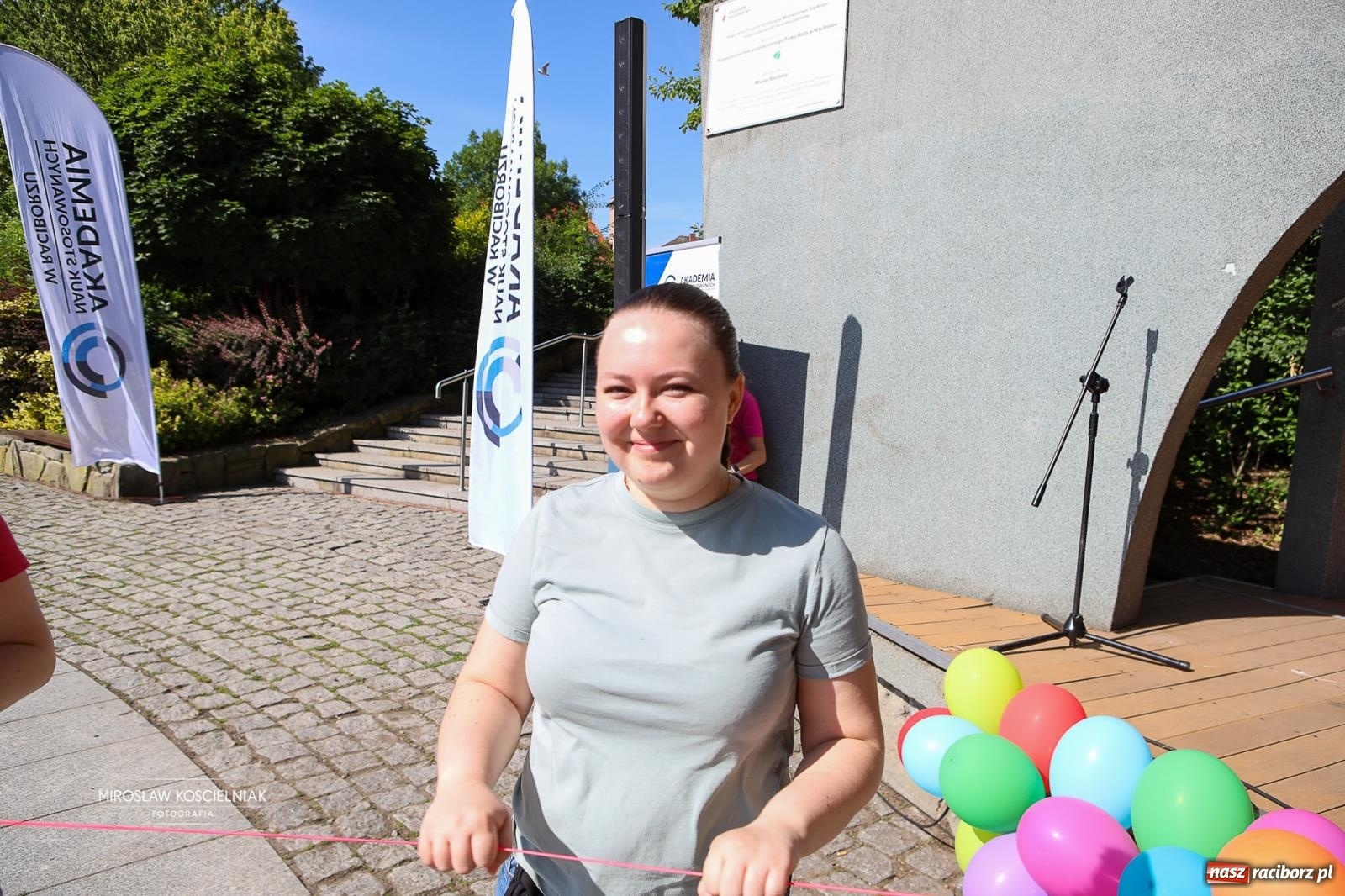 Zdjęcie w galerii na portalu naszraciborz.pl: Park Roth pełen dziecięcej energii. IV Festiwal Piosenki i Sportu za nami [FOTO i WIDEO] wiadomości z regionu
