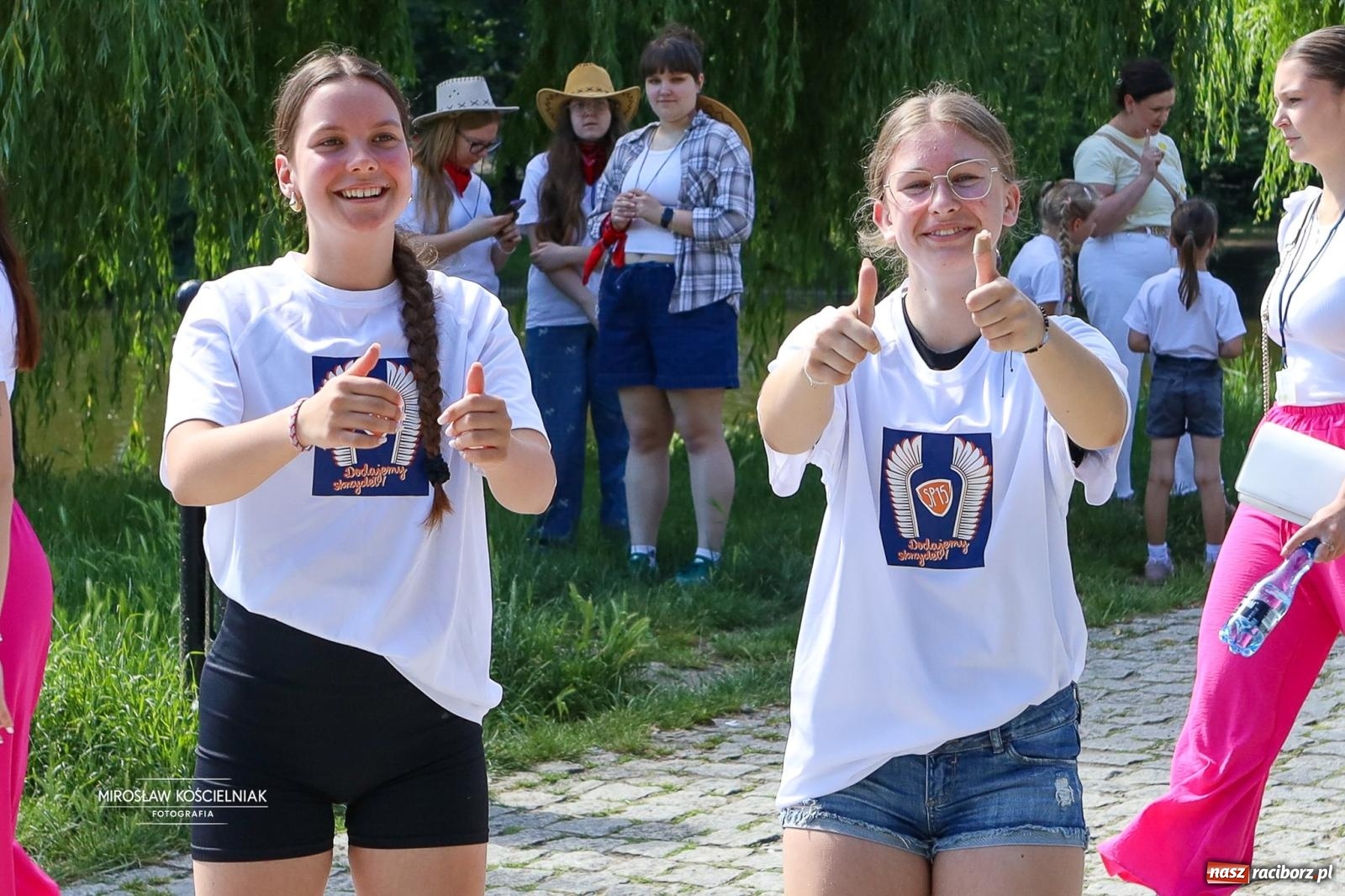 Zdjęcie w galerii na portalu naszraciborz.pl: Park Roth pełen dziecięcej energii. IV Festiwal Piosenki i Sportu za nami [FOTO i WIDEO] wiadomości z regionu