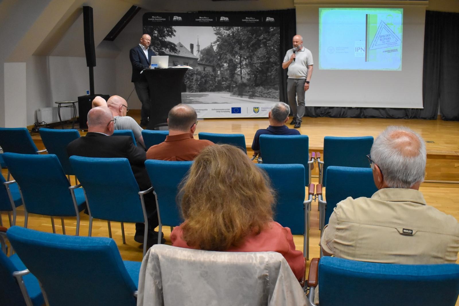 Zdjęcie w galerii na portalu naszraciborz.pl: Opolski historyk IPN o tworzeniu struktur bezpieczeństwa po 1945 roku w powiecie raciborskim wiadomości z regionu
