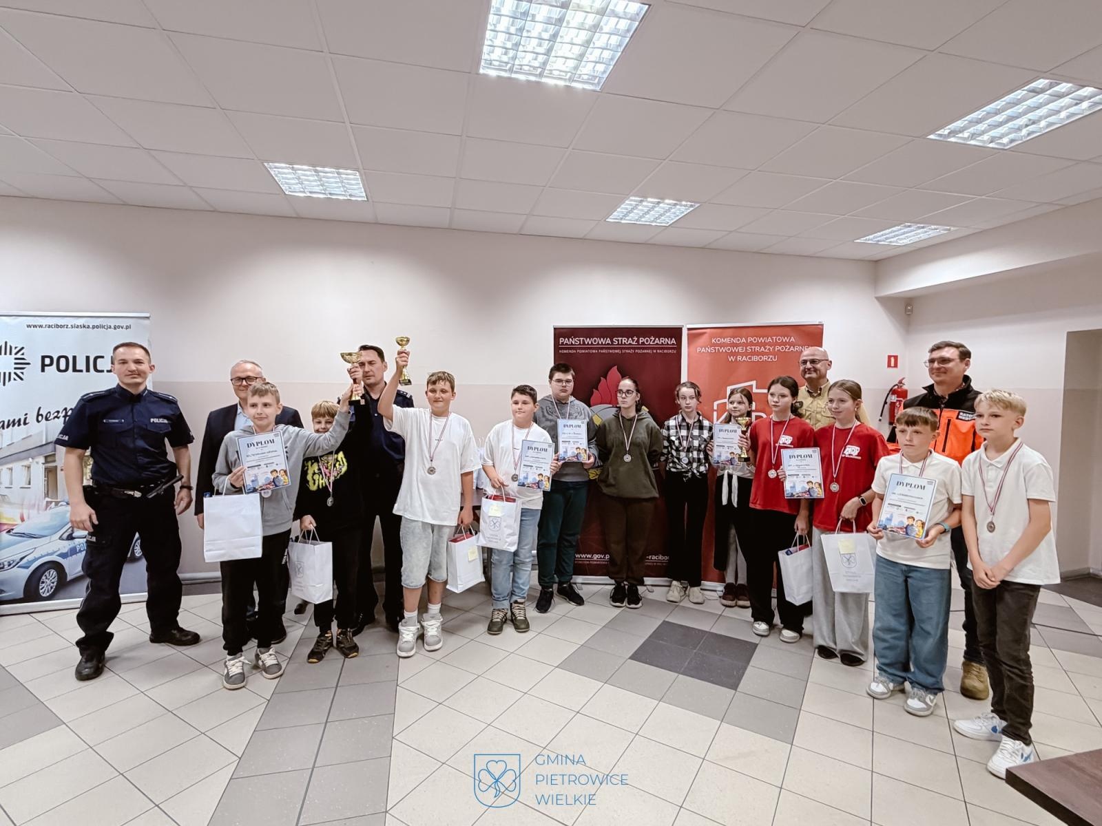 Zdjęcie w galerii na portalu naszraciborz.pl: Pietrowice Wielkie: Konkurs Bezpieczny Uczeń Powiatu Raciborskiego rozstrzygnięty [FOTO] wiadomości z regionu