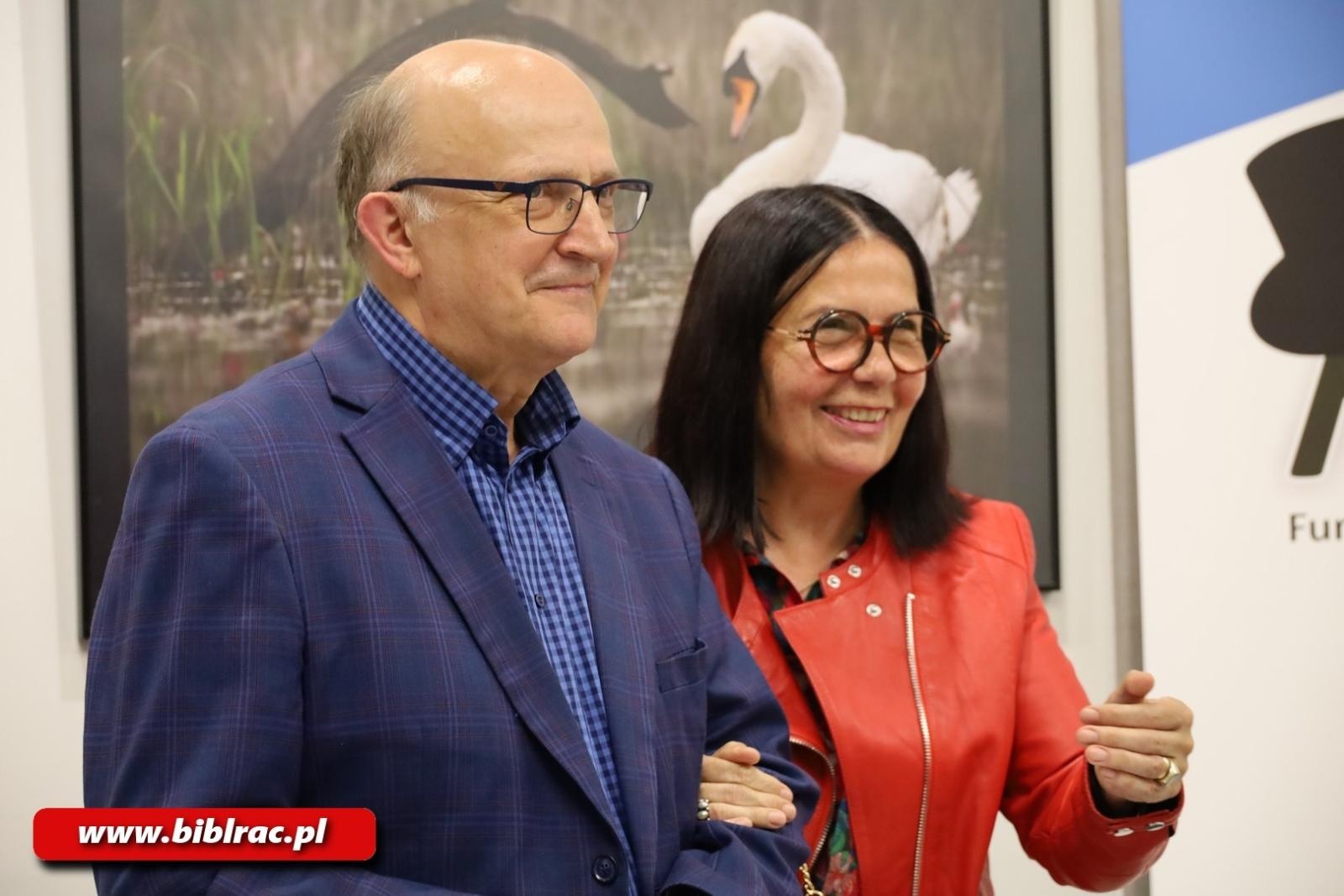 Zdjęcie w galerii na portalu naszraciborz.pl: Jak wygląda wena? Andrzej Biskup promował swoją nową powieść Miriam w bibliotece wiadomości z regionu