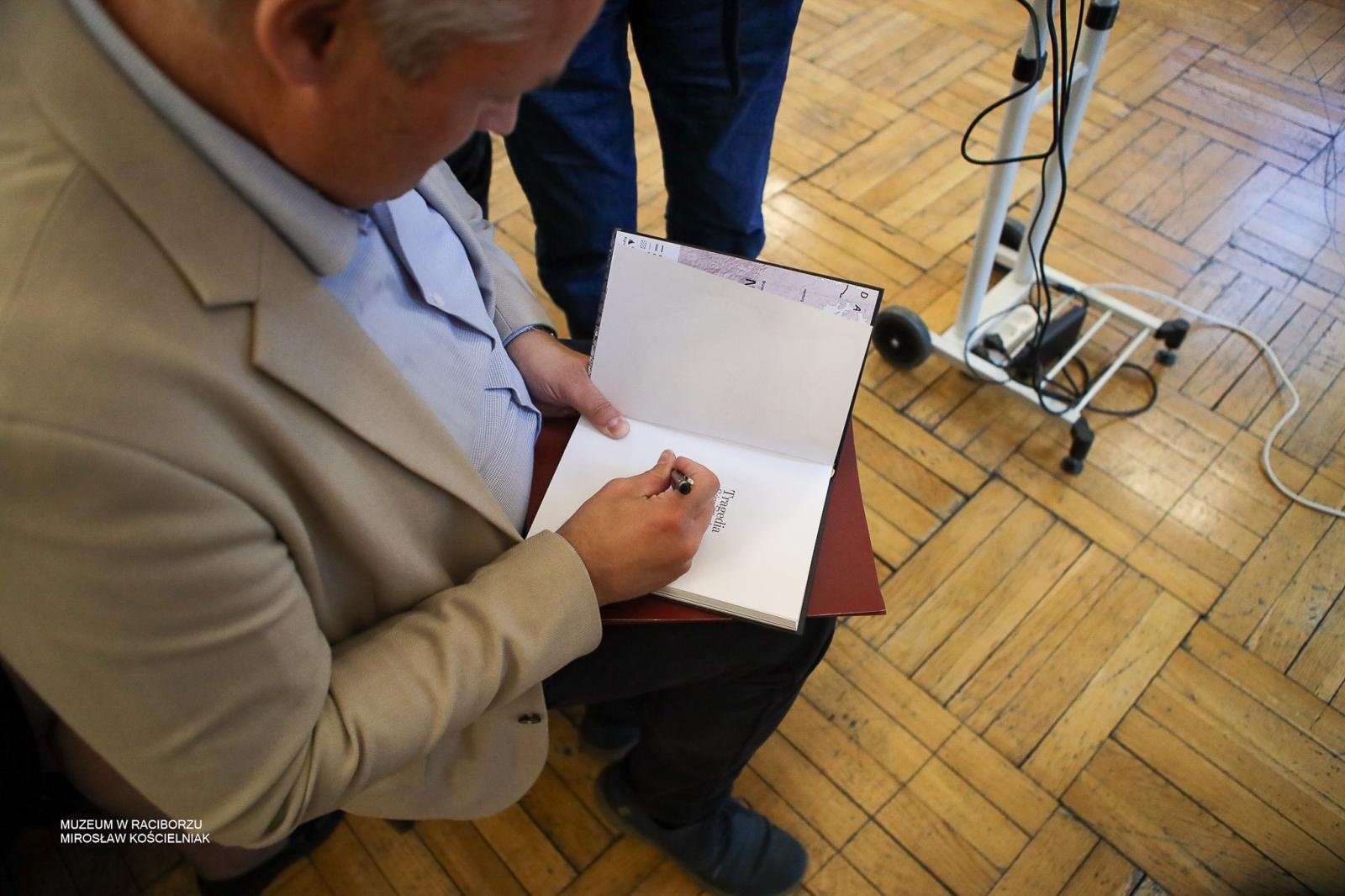 Zdjęcie w galerii na portalu naszraciborz.pl: Tragedia Górnośląska tematem spotkania w Muzeum wiadomości z regionu
