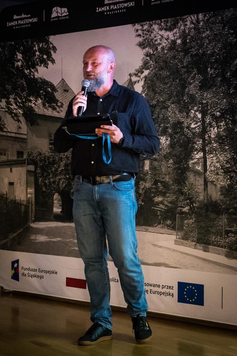 Zdjęcie w galerii na portalu naszraciborz.pl: Tajemnice Obory i słowiańskie dziedzictwo. Nocne wydarzenie na Zamku Piastowskim i w Raciborskim Grodzie wiadomości z regionu