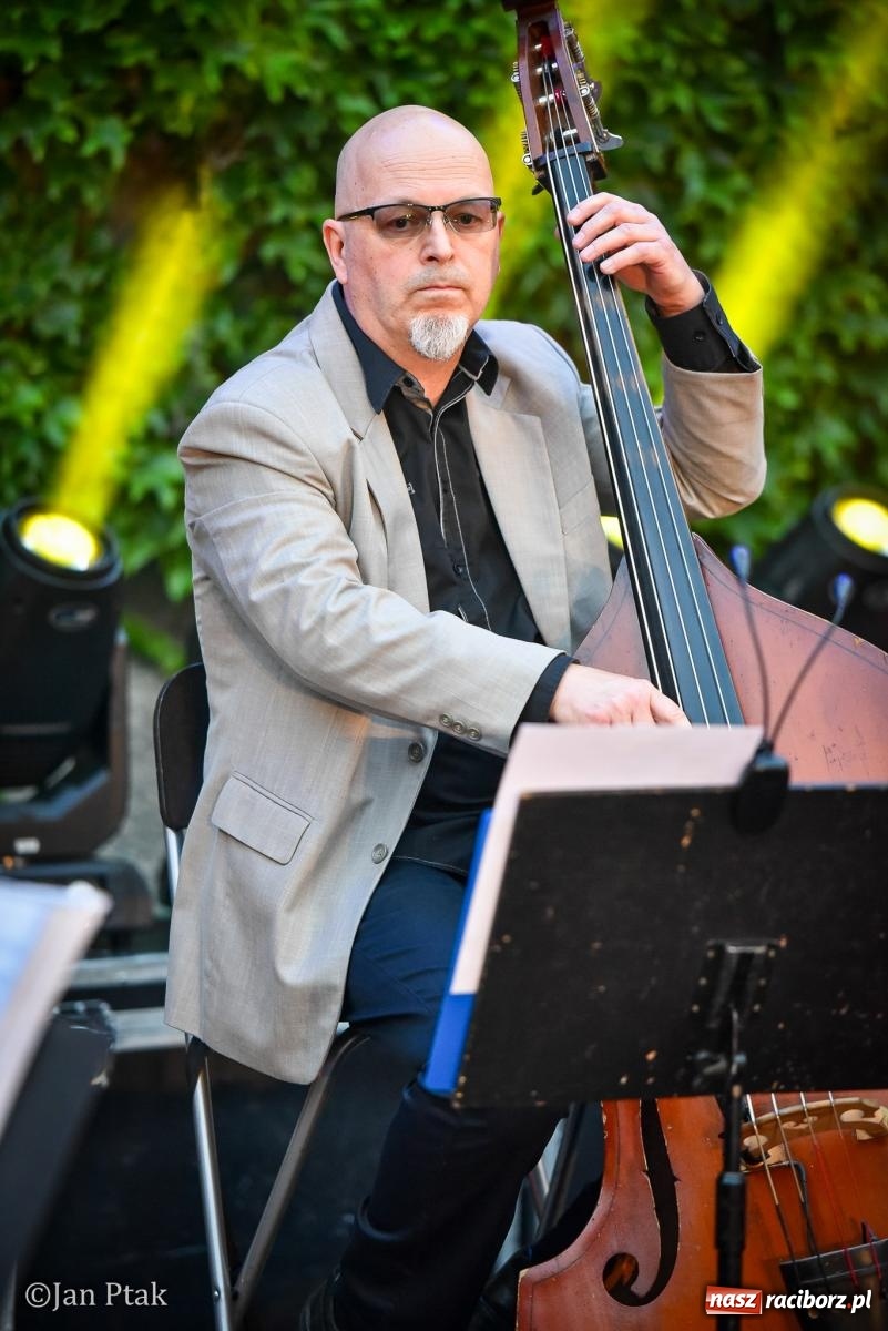 Zdjęcie w galerii na portalu naszraciborz.pl: Potańcówka na Ofce podczas Dni Raciborza 2026. Jazz, taniec i letnia atmosfera w sercu miasta wiadomości z regionu