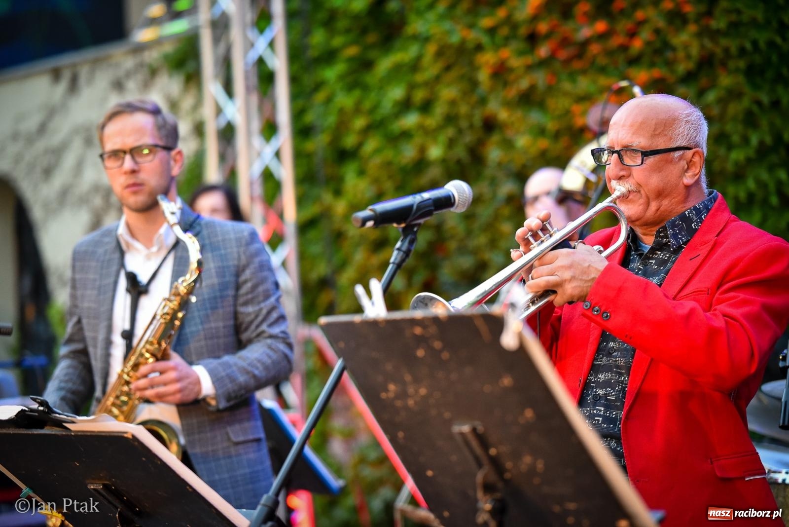 Zdjęcie w galerii na portalu naszraciborz.pl: Potańcówka na Ofce podczas Dni Raciborza 2026. Jazz, taniec i letnia atmosfera w sercu miasta wiadomości z regionu