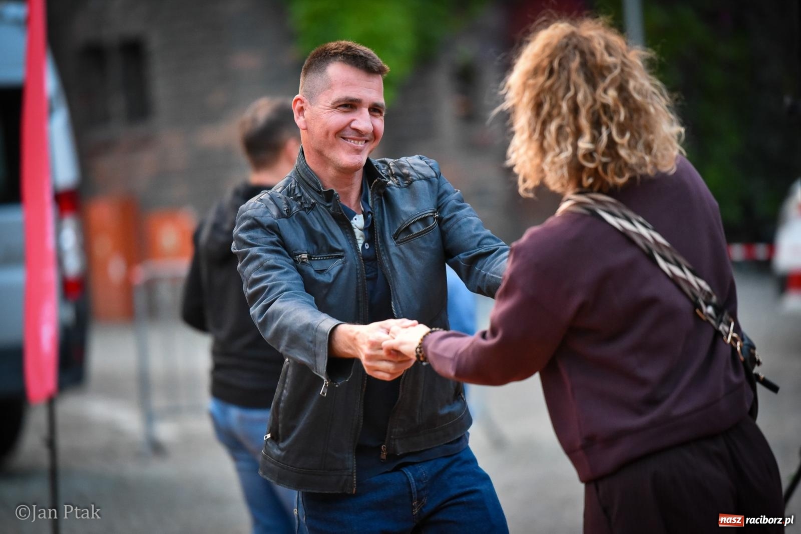Zdjęcie w galerii na portalu naszraciborz.pl: Potańcówka na Ofce podczas Dni Raciborza 2026. Jazz, taniec i letnia atmosfera w sercu miasta wiadomości z regionu