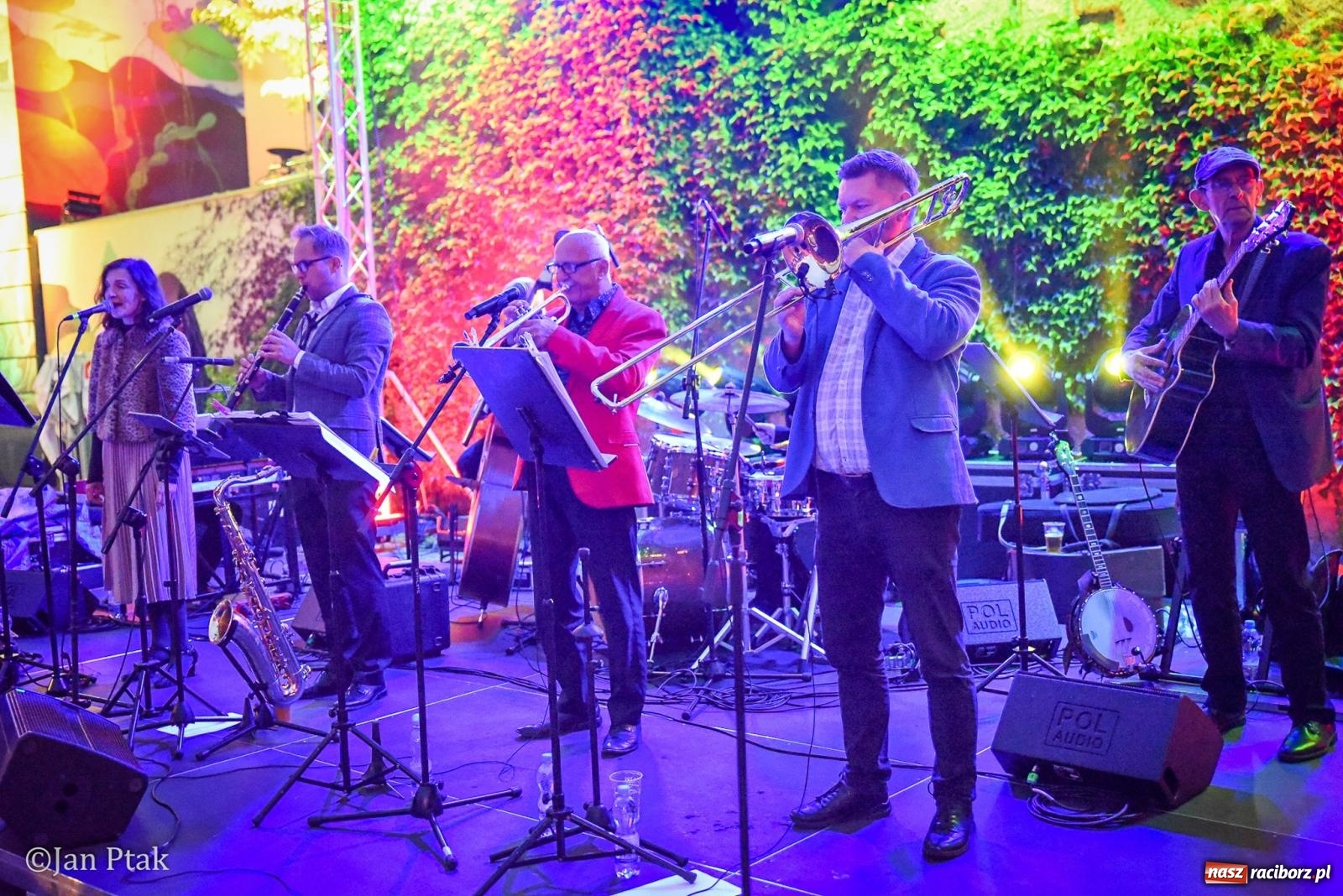 Zdjęcie w galerii na portalu naszraciborz.pl: Potańcówka na Ofce podczas Dni Raciborza 2026. Jazz, taniec i letnia atmosfera w sercu miasta wiadomości z regionu