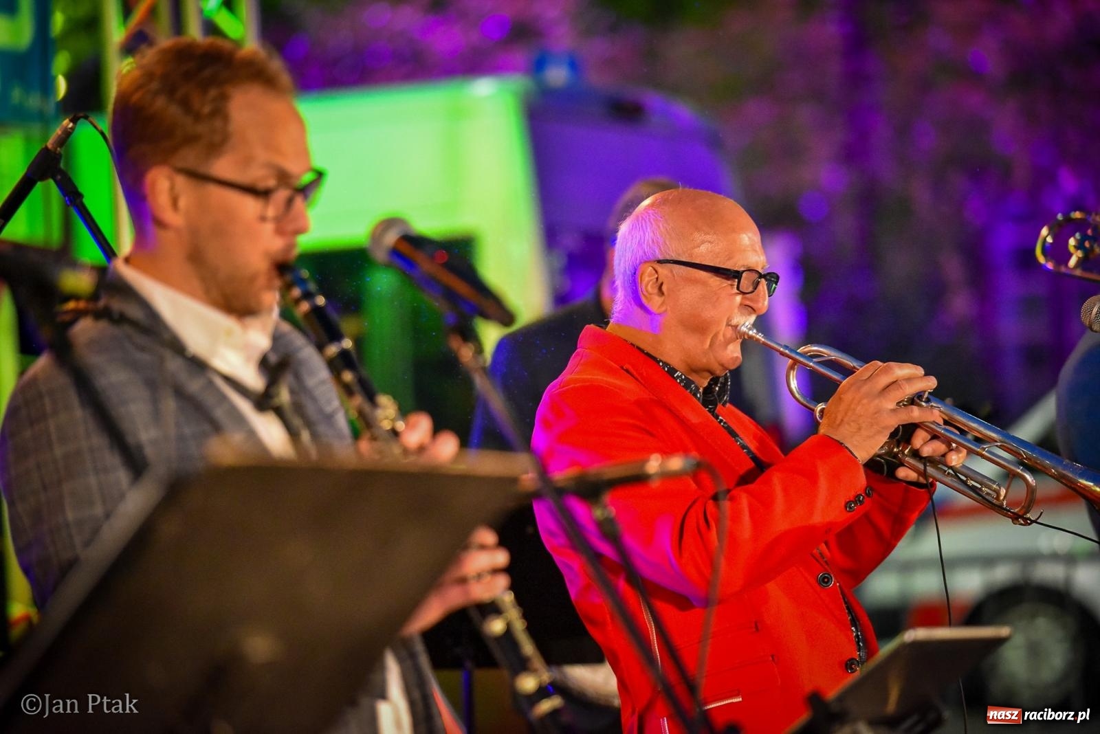 Zdjęcie w galerii na portalu naszraciborz.pl: Potańcówka na Ofce podczas Dni Raciborza 2026. Jazz, taniec i letnia atmosfera w sercu miasta wiadomości z regionu