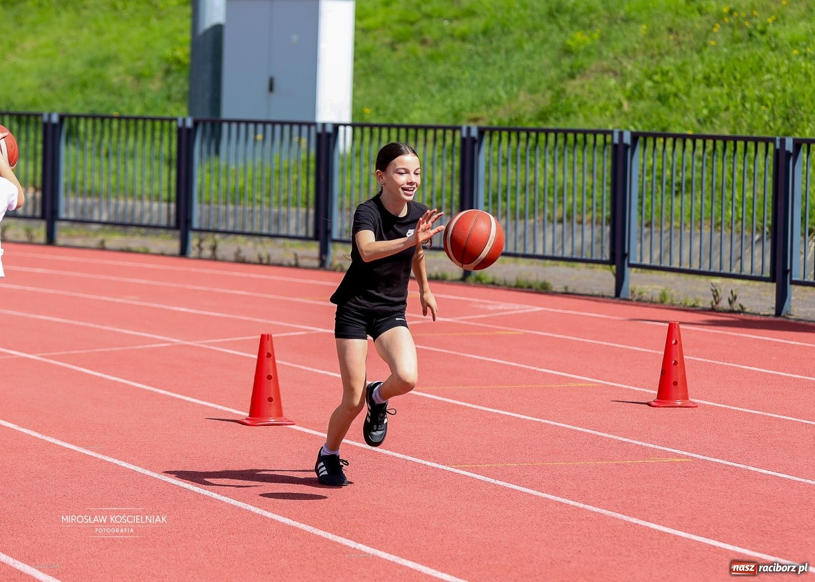 Zdjęcie w galerii na portalu naszraciborz.pl: Dni Raciborza 2026 rozpoczęte Dniem Sportu. Olimpijczycy spotkali się z dziećmi i młodzieżą wiadomości z regionu
