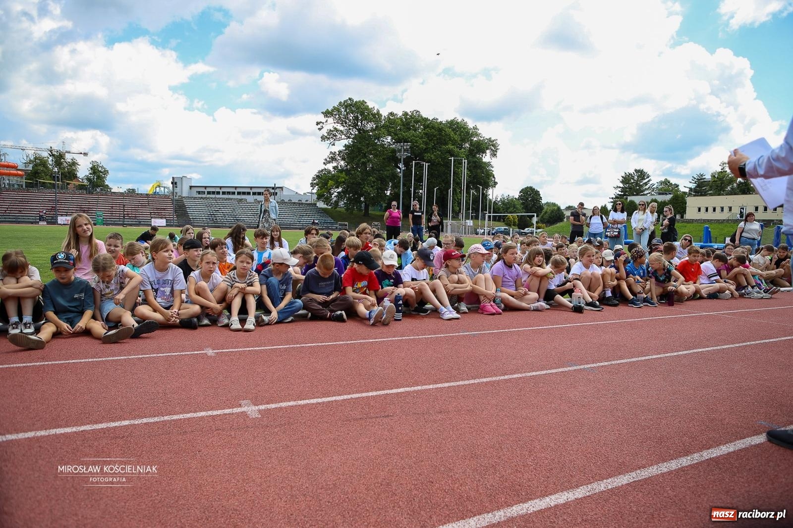 Zdjęcie w galerii na portalu naszraciborz.pl: Dni Raciborza 2026 rozpoczęte Dniem Sportu. Olimpijczycy spotkali się z dziećmi i młodzieżą wiadomości z regionu