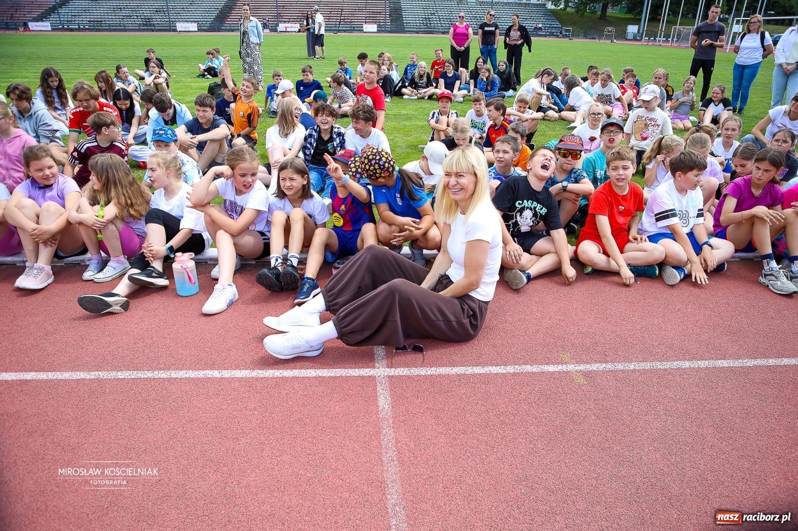 Zdjęcie w galerii na portalu naszraciborz.pl: Dni Raciborza 2026 rozpoczęte Dniem Sportu. Olimpijczycy spotkali się z dziećmi i młodzieżą wiadomości z regionu