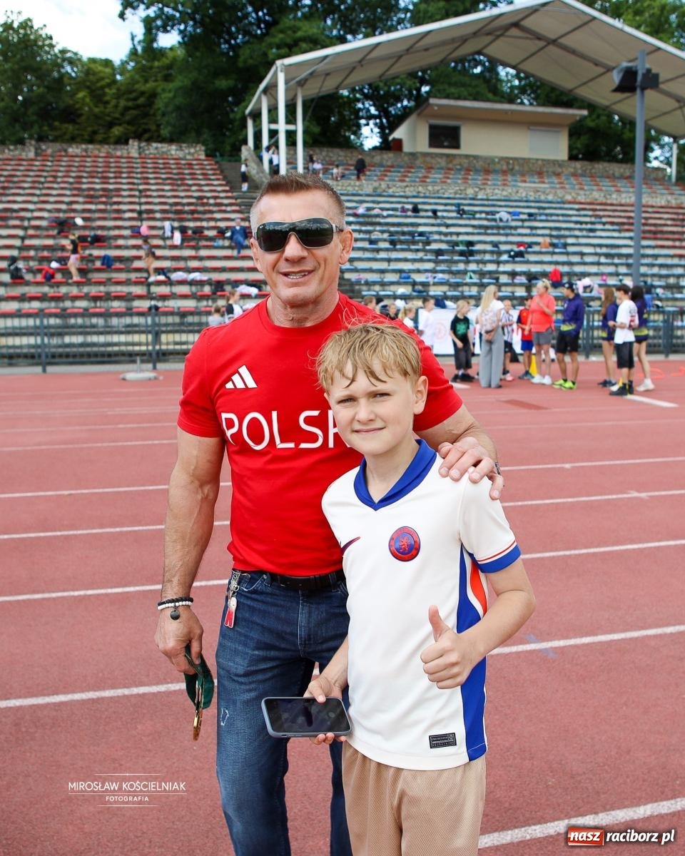 Zdjęcie w galerii na portalu naszraciborz.pl: Dni Raciborza 2026 rozpoczęte Dniem Sportu. Olimpijczycy spotkali się z dziećmi i młodzieżą wiadomości z regionu