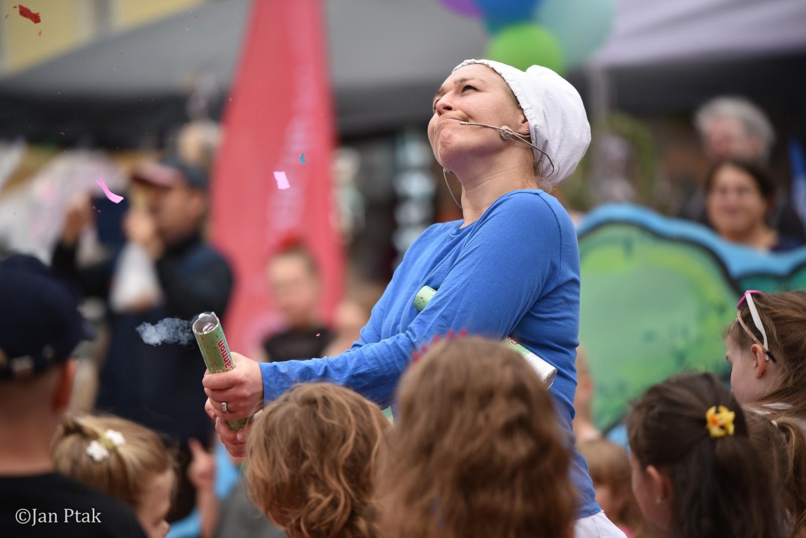 Zdjęcie w galerii na portalu naszraciborz.pl: Festiwal Dziecięcej Radości przyciągnął rodziny na plac Księżnej Ofki Piastówny wiadomości z regionu