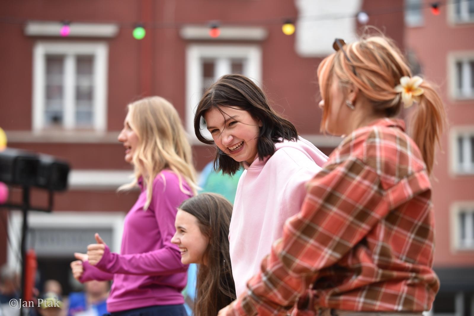 Zdjęcie w galerii na portalu naszraciborz.pl: Festiwal Dziecięcej Radości przyciągnął rodziny na plac Księżnej Ofki Piastówny wiadomości z regionu