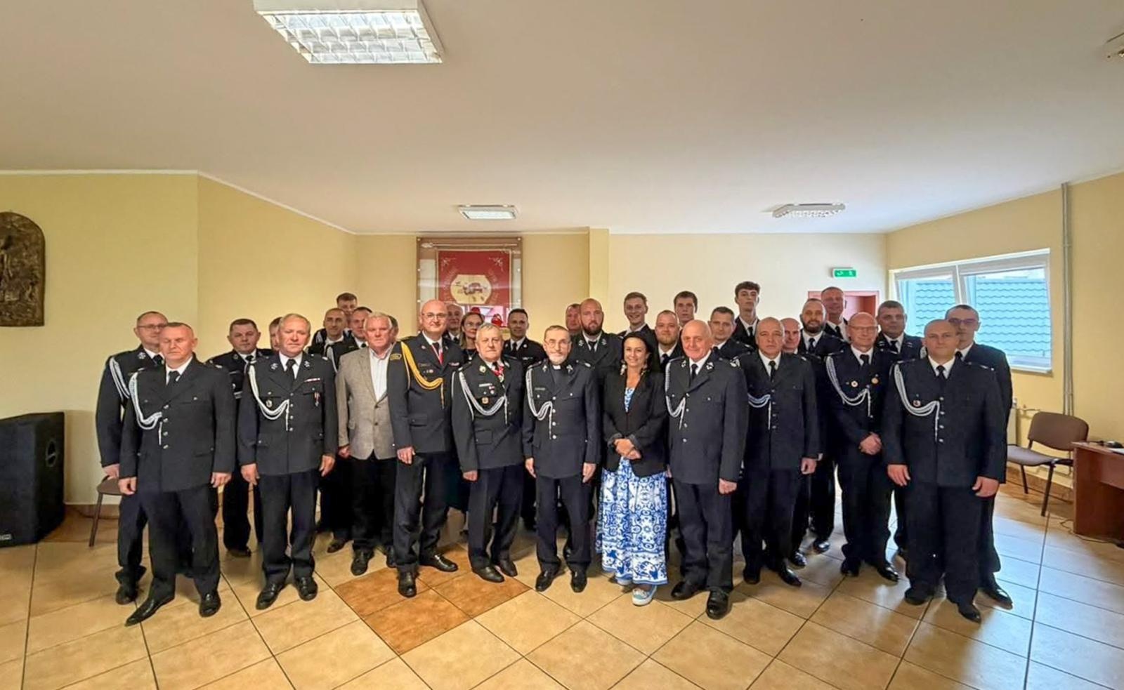 Zdjęcie w galerii na portalu naszraciborz.pl: Nowe władze ZOSP RP w Raciborzu. Podsumowanie 20 lat pracy Stefana Kaptura wiadomości z regionu