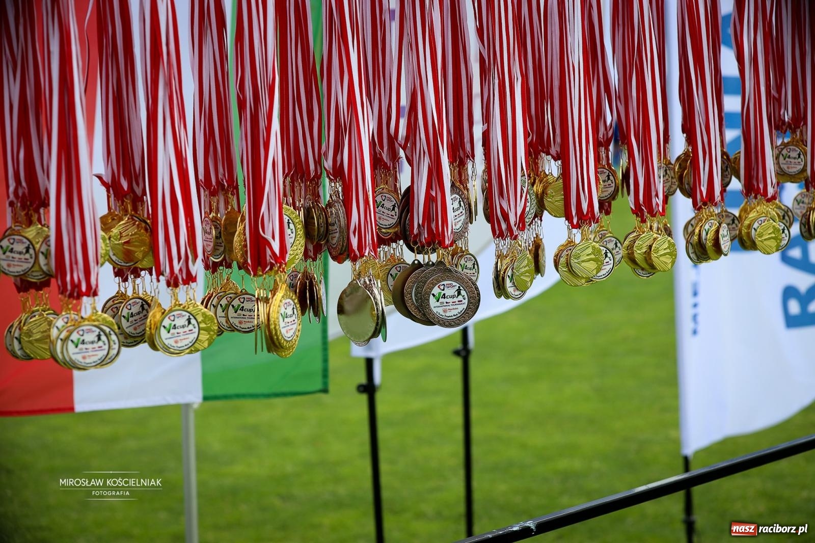 Zdjęcie w galerii na portalu naszraciborz.pl: Międzynarodowy Turniej Piłki Nożnej V4 Cup 2026 w Raciborzu – dwa dni rywalizacji młodych talentów wiadomości z regionu