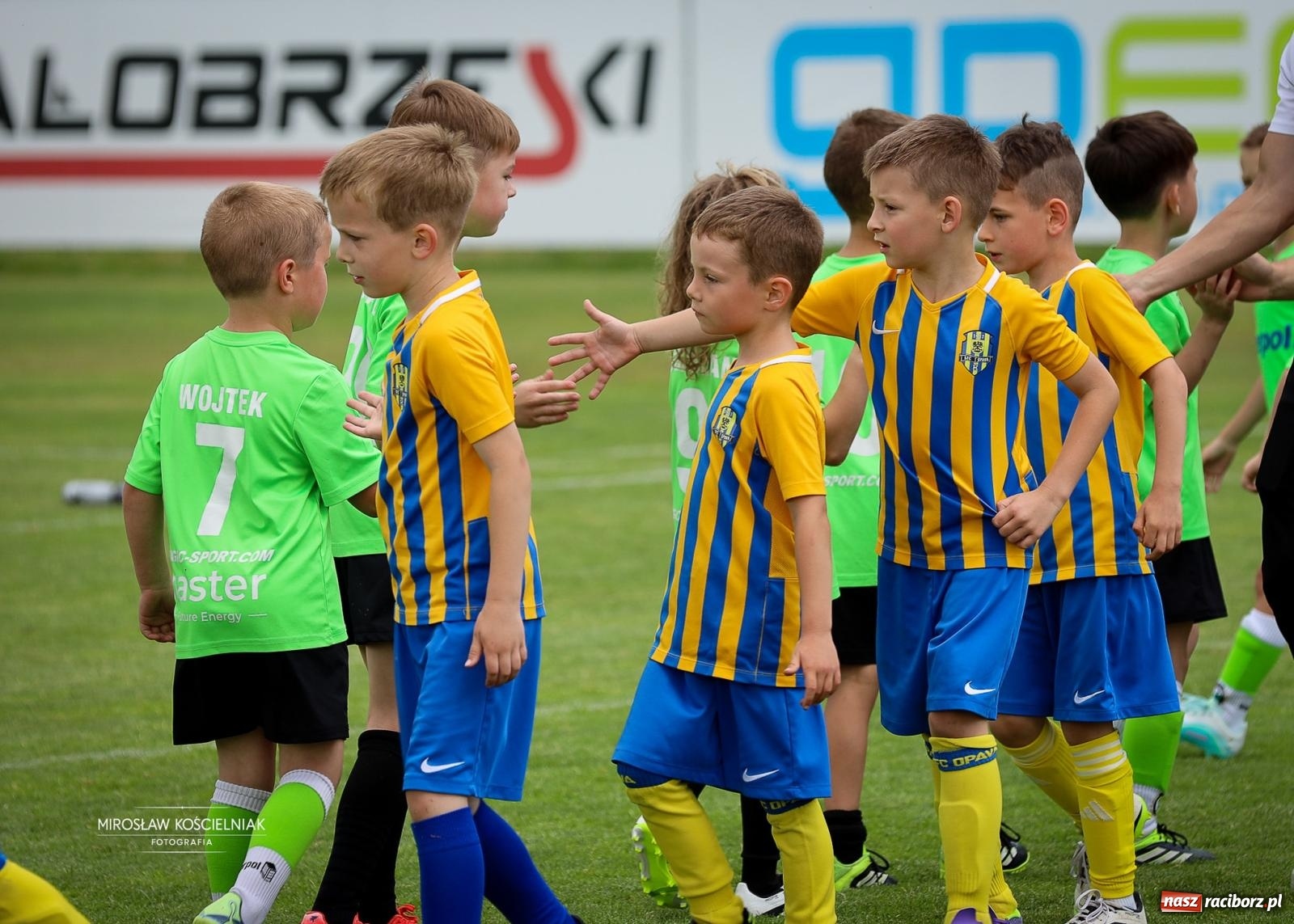 Zdjęcie w galerii na portalu naszraciborz.pl: Międzynarodowy Turniej Piłki Nożnej V4 Cup 2026 w Raciborzu – dwa dni rywalizacji młodych talentów wiadomości z regionu