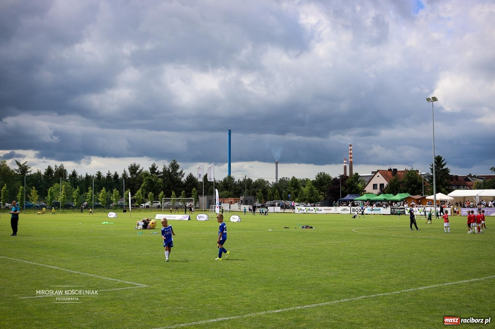 Zdjęcie w galerii na portalu naszraciborz.pl: Międzynarodowy Turniej Piłki Nożnej V4 Cup 2026 w Raciborzu – dwa dni rywalizacji młodych talentów wiadomości z regionu