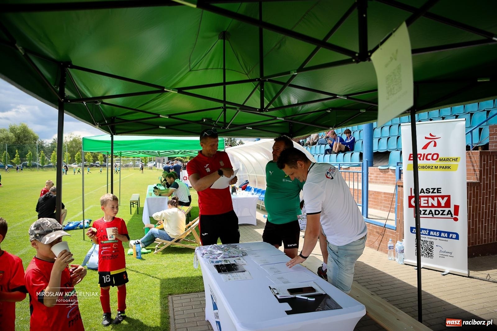 Zdjęcie w galerii na portalu naszraciborz.pl: Międzynarodowy Turniej Piłki Nożnej V4 Cup 2026 w Raciborzu – dwa dni rywalizacji młodych talentów wiadomości z regionu