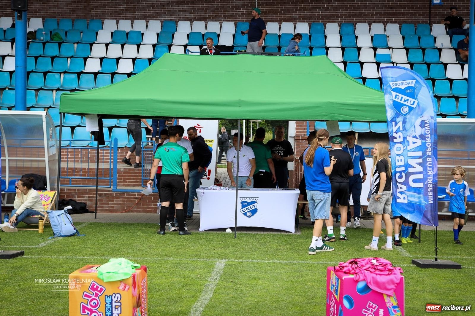 Zdjęcie w galerii na portalu naszraciborz.pl: Międzynarodowy Turniej Piłki Nożnej V4 Cup 2026 w Raciborzu – dwa dni rywalizacji młodych talentów wiadomości z regionu