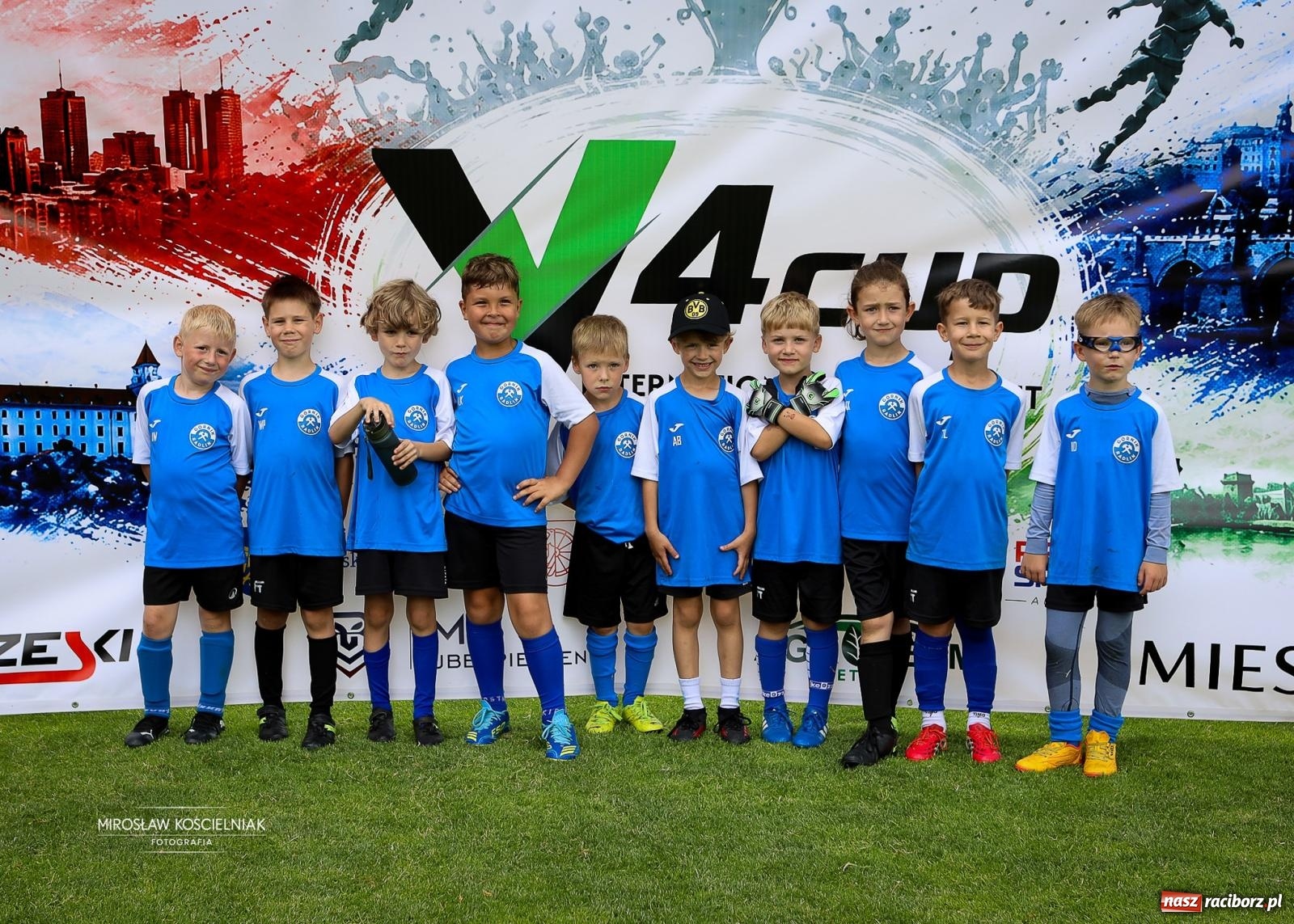Zdjęcie w galerii na portalu naszraciborz.pl: Międzynarodowy Turniej Piłki Nożnej V4 Cup 2026 w Raciborzu – dwa dni rywalizacji młodych talentów wiadomości z regionu