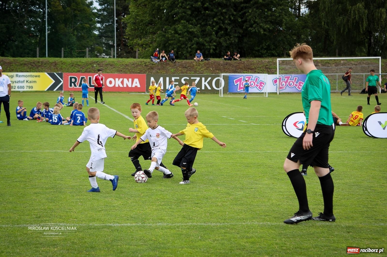 Zdjęcie w galerii na portalu naszraciborz.pl: Międzynarodowy Turniej Piłki Nożnej V4 Cup 2026 w Raciborzu – dwa dni rywalizacji młodych talentów wiadomości z regionu