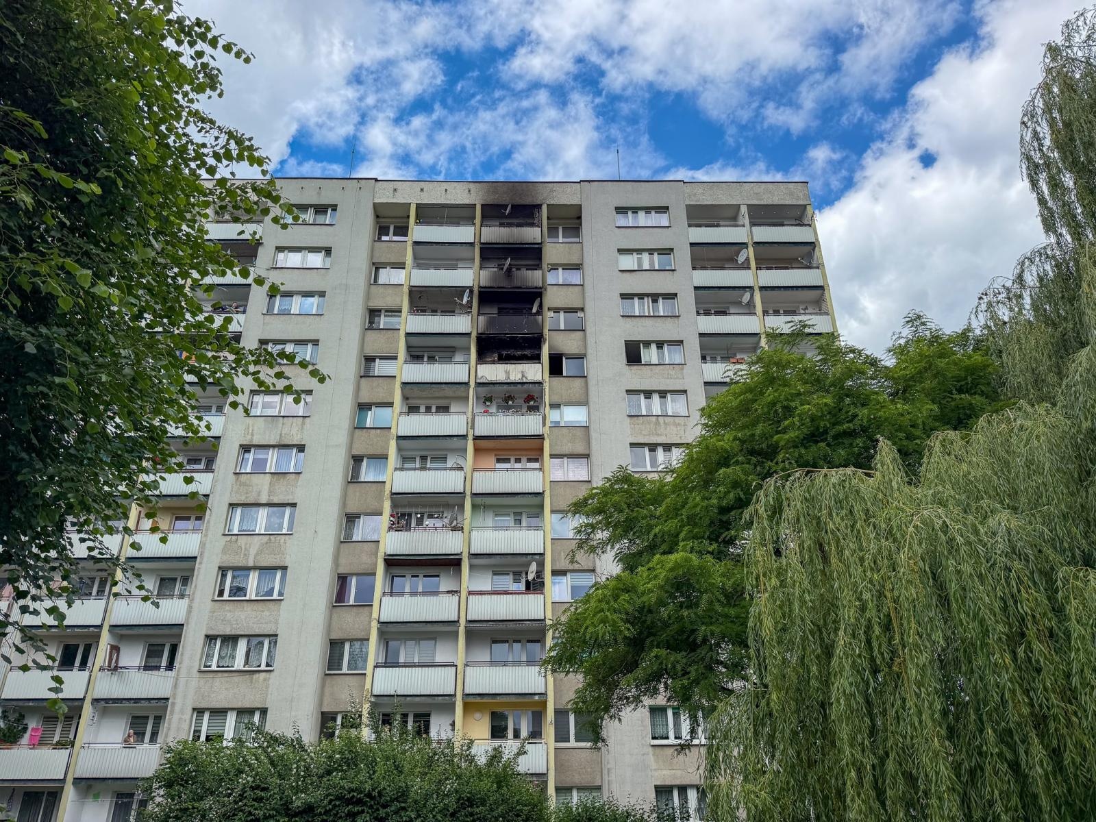 Zdjęcie w galerii na portalu naszraciborz.pl: Pożar mieszkania przy ul. Katowickiej w Raciborzu [FOTO i WIDEO] wiadomości z regionu