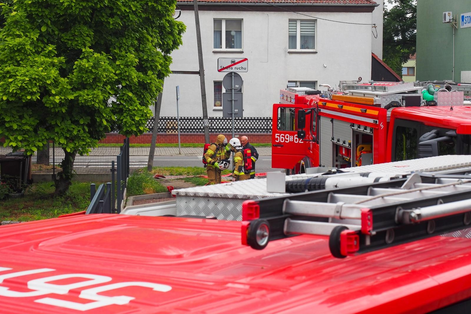 Zdjęcie w galerii na portalu naszraciborz.pl: Pożar mieszkania przy ul. Katowickiej w Raciborzu [FOTO i WIDEO] wiadomości z regionu