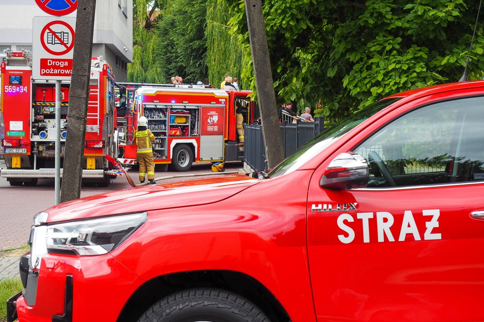 Zdjęcie w galerii na portalu naszraciborz.pl: Pożar mieszkania przy ul. Katowickiej w Raciborzu [FOTO i WIDEO] wiadomości z regionu