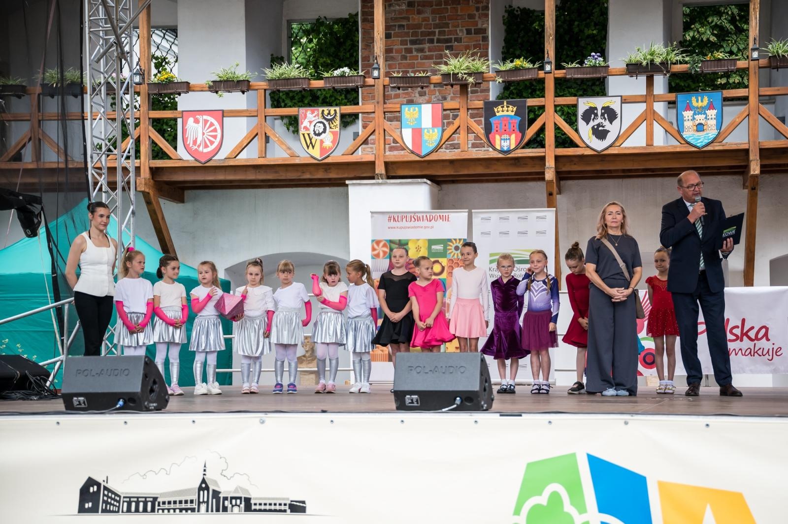 Zdjęcie w galerii na portalu naszraciborz.pl: Rudnickie Jabłonki najlepsze! Zwyciężyły w konkursie Polska smakuje na Zamku Piastowskim wiadomości z regionu