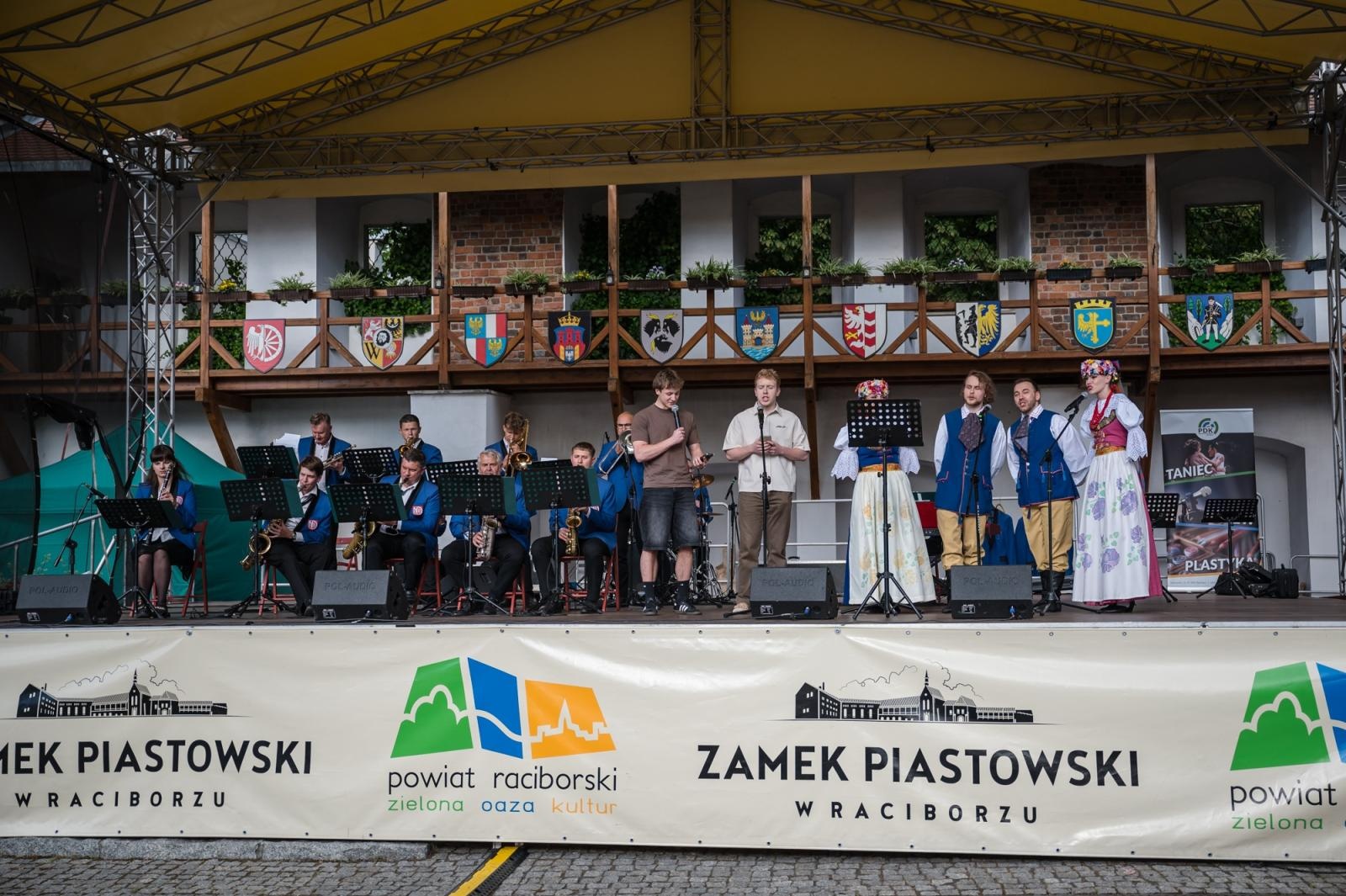 Zdjęcie w galerii na portalu naszraciborz.pl: Rudnickie Jabłonki najlepsze! Zwyciężyły w konkursie Polska smakuje na Zamku Piastowskim wiadomości z regionu