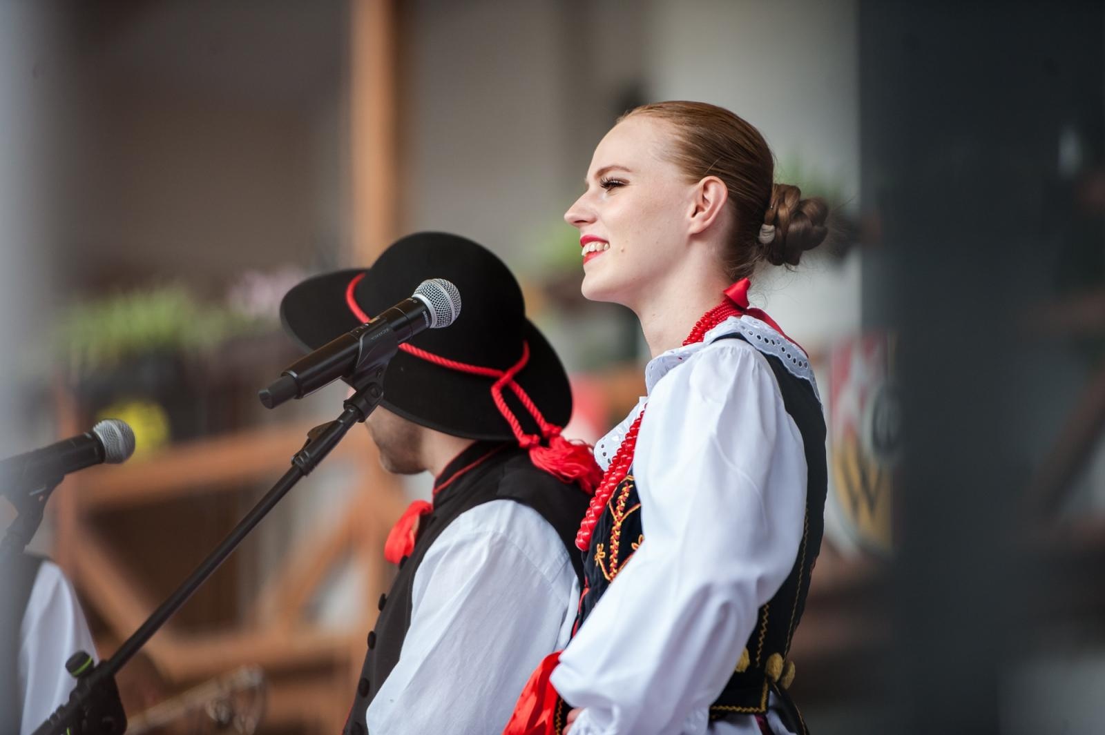 Zdjęcie w galerii na portalu naszraciborz.pl: Rudnickie Jabłonki najlepsze! Zwyciężyły w konkursie Polska smakuje na Zamku Piastowskim wiadomości z regionu