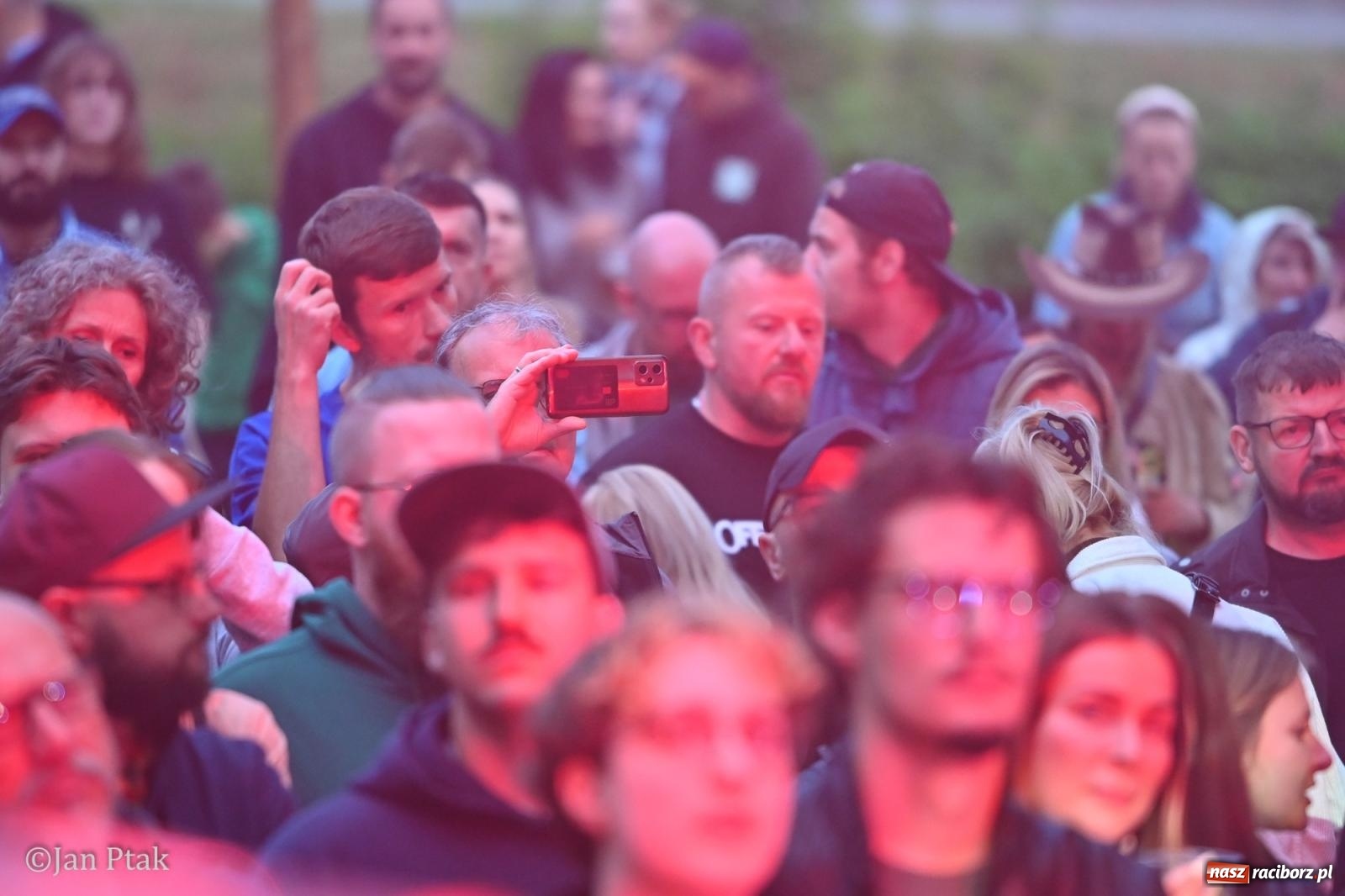 Zdjęcie w galerii na portalu naszraciborz.pl: Fisz Emade Tworzywo zakończyli Dni Raciborza 2026 wiadomości z regionu