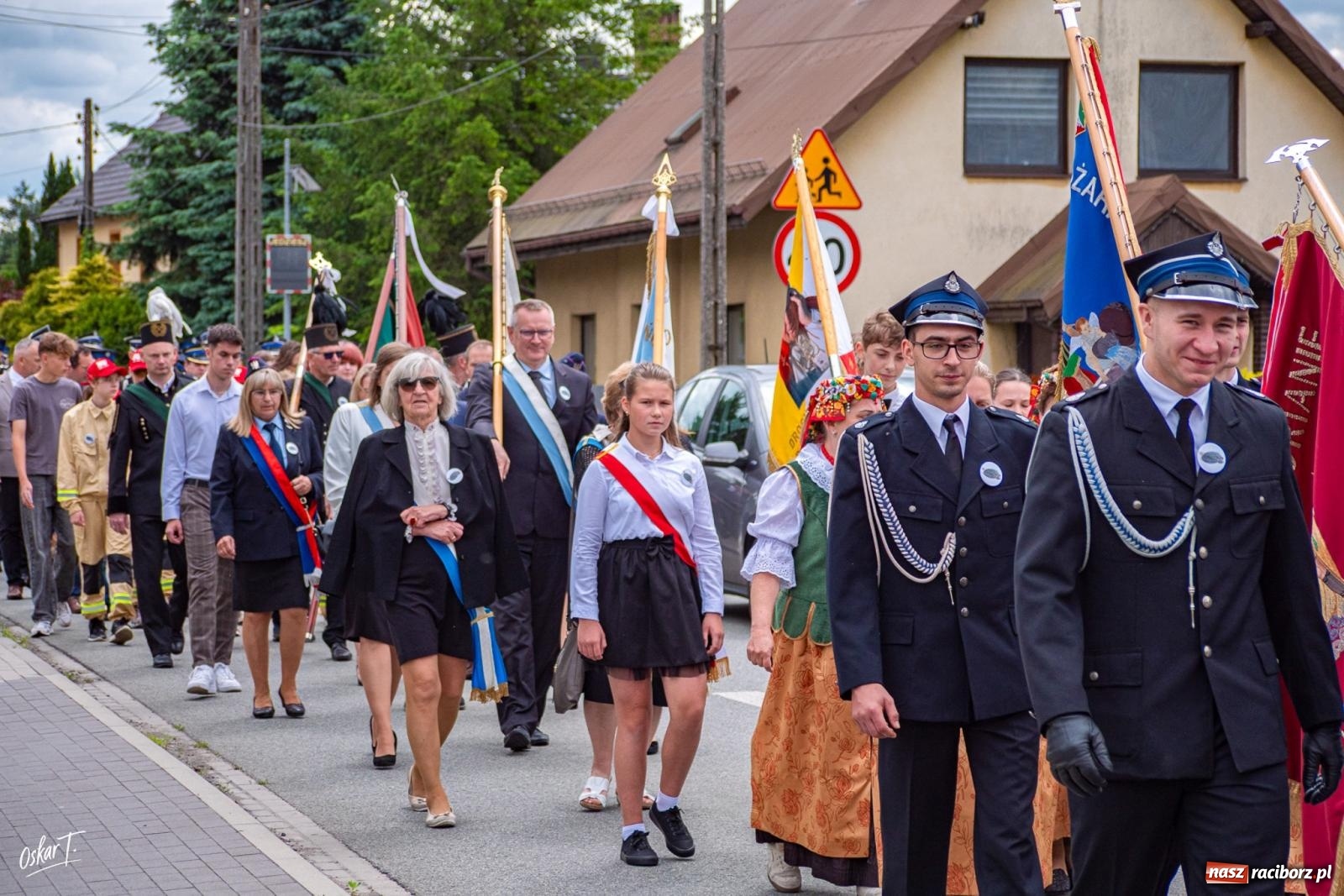 Zdjęcie w galerii na portalu naszraciborz.pl: 600 lat historii i jeden wieczór wspólnej zabawy w Górach Śląskich. Obchody na BIS! wiadomości z regionu