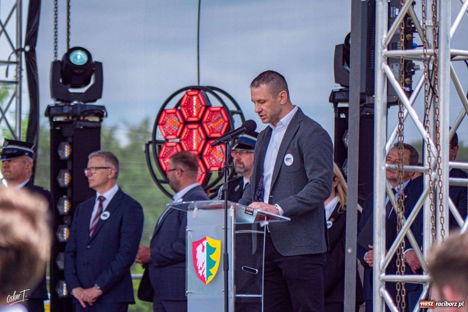 Zdjęcie w galerii na portalu naszraciborz.pl: 600 lat historii i jeden wieczór wspólnej zabawy w Górach Śląskich. Obchody na BIS! wiadomości z regionu