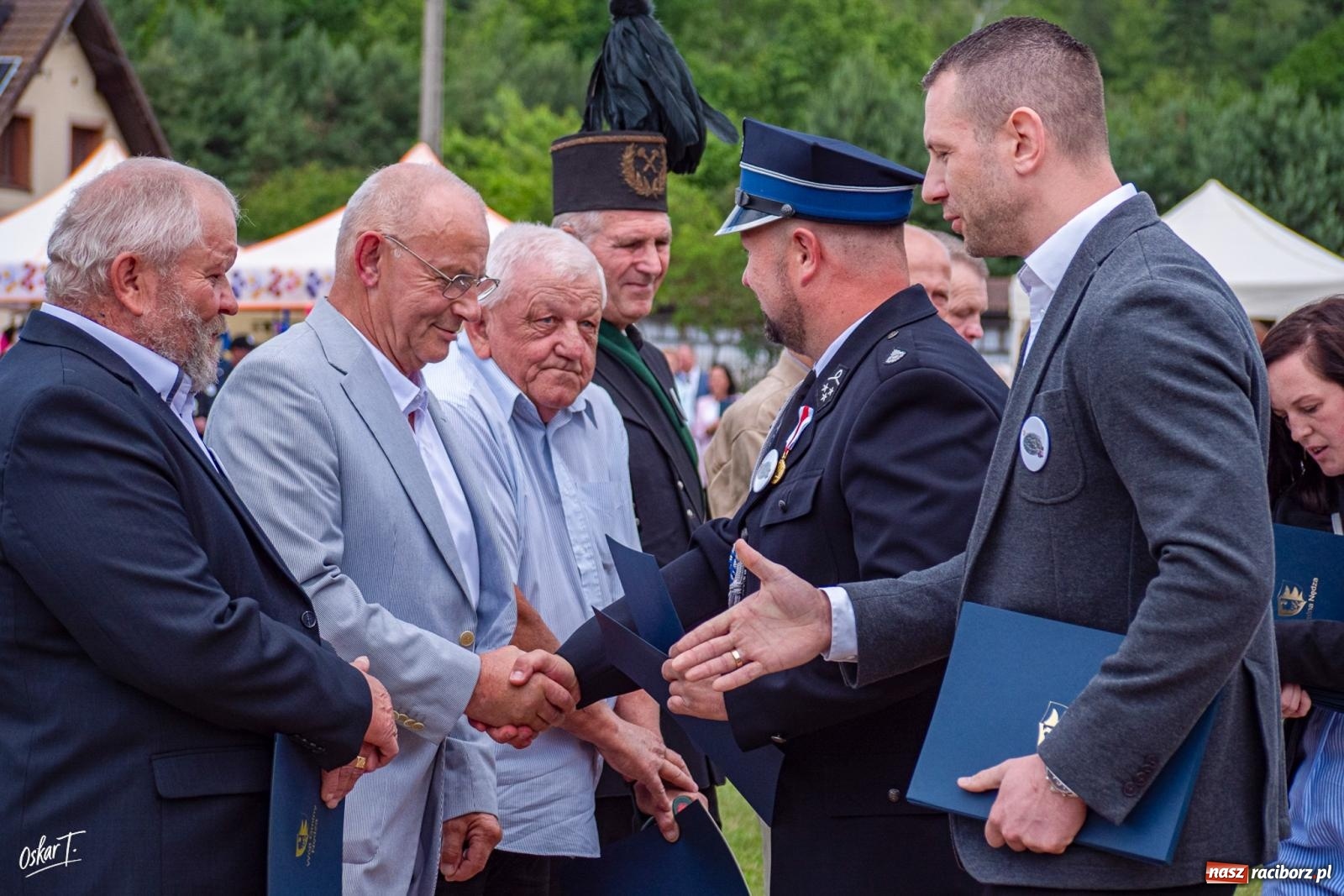 Zdjęcie w galerii na portalu naszraciborz.pl: 600 lat historii i jeden wieczór wspólnej zabawy w Górach Śląskich. Obchody na BIS! wiadomości z regionu