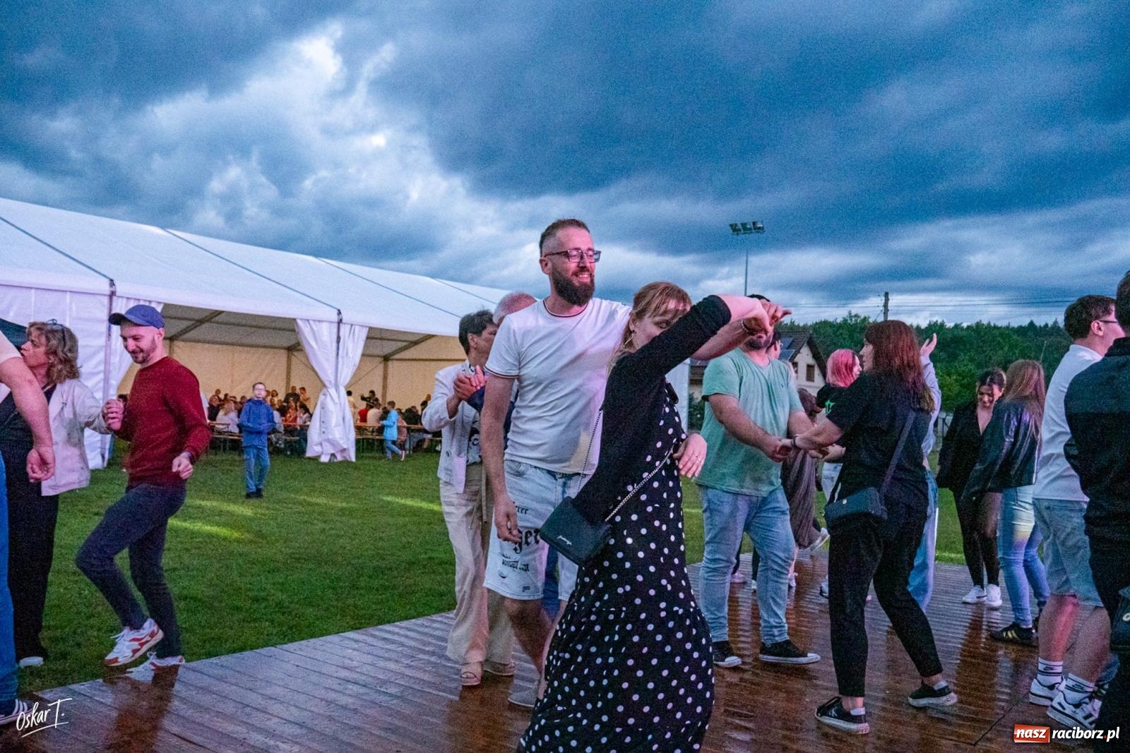 Zdjęcie w galerii na portalu naszraciborz.pl: 600 lat historii i jeden wieczór wspólnej zabawy w Górach Śląskich. Obchody na BIS! wiadomości z regionu