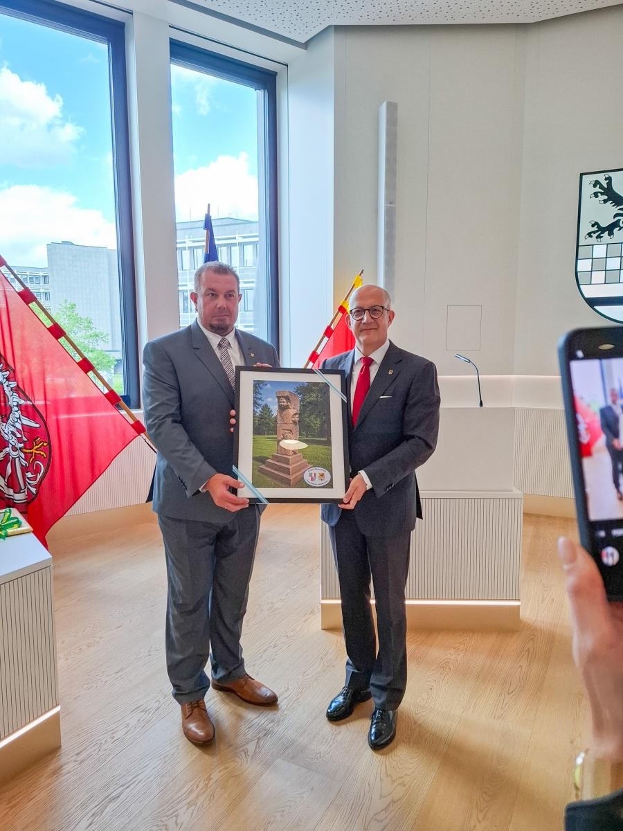 Zdjęcie w galerii na portalu naszraciborz.pl: Delegacja z Powiatu Raciborskiego w Niemczech. 25-lecie partnerstwa z Märkischer Kreis  wiadomości z regionu