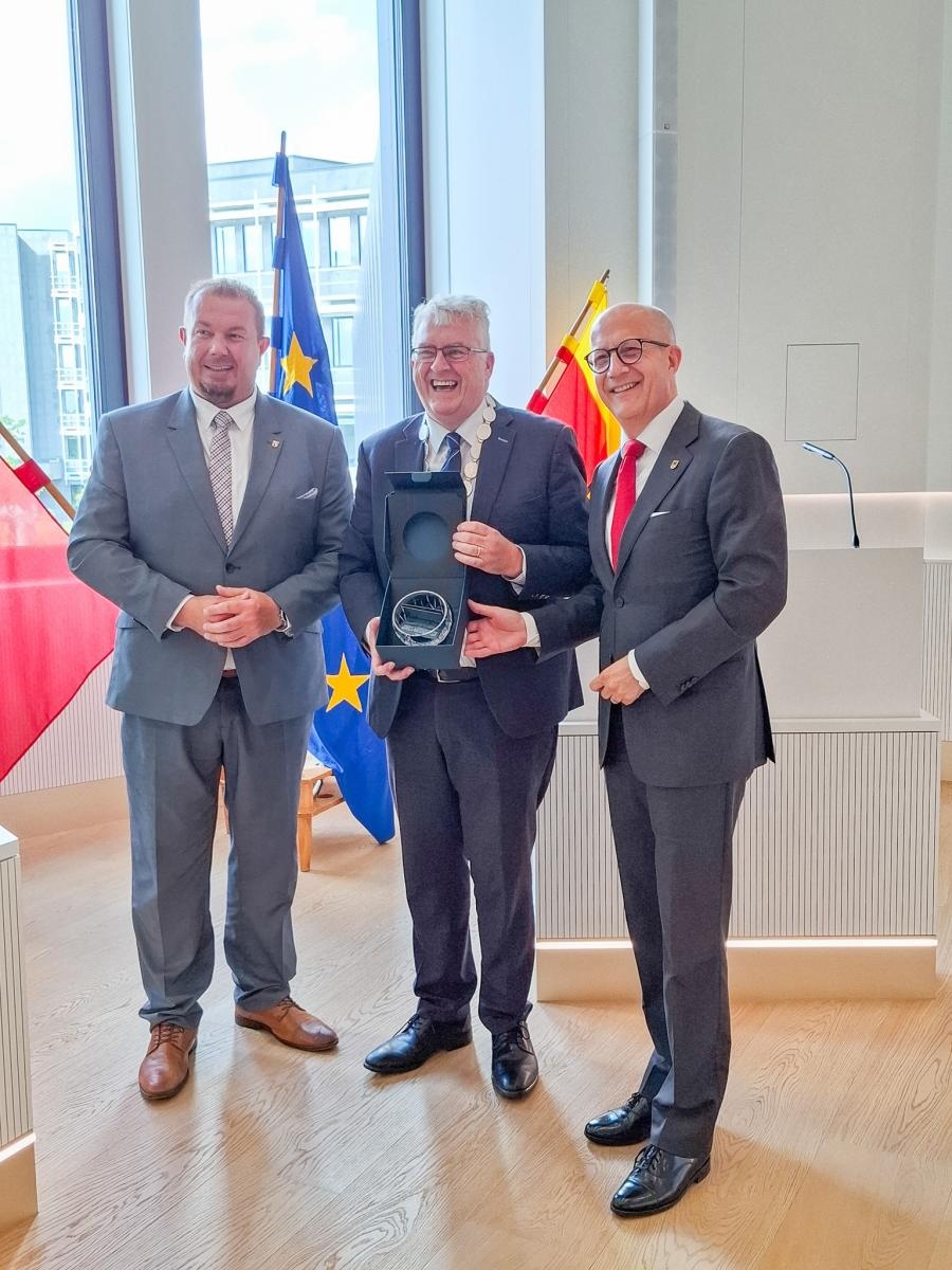 Zdjęcie w galerii na portalu naszraciborz.pl: Delegacja z Powiatu Raciborskiego w Niemczech. 25-lecie partnerstwa z Märkischer Kreis  wiadomości z regionu