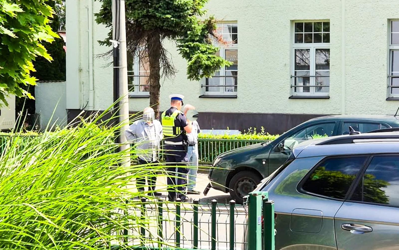 Zdjęcie w galerii na portalu naszraciborz.pl: Potrącenie dwóch 8-latków na ulicy Kozielskiej w Raciborzu. Policja wyjaśnia okoliczności zdarzenia [FOTO] wiadomości z regionu