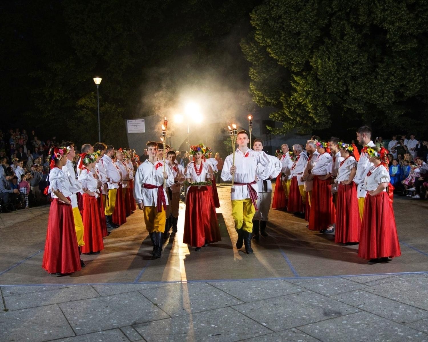 Zdjęcie w galerii na portalu naszraciborz.pl: Już jutro magiczna Noc Świętojańska w Parku Roth wiadomości z regionu