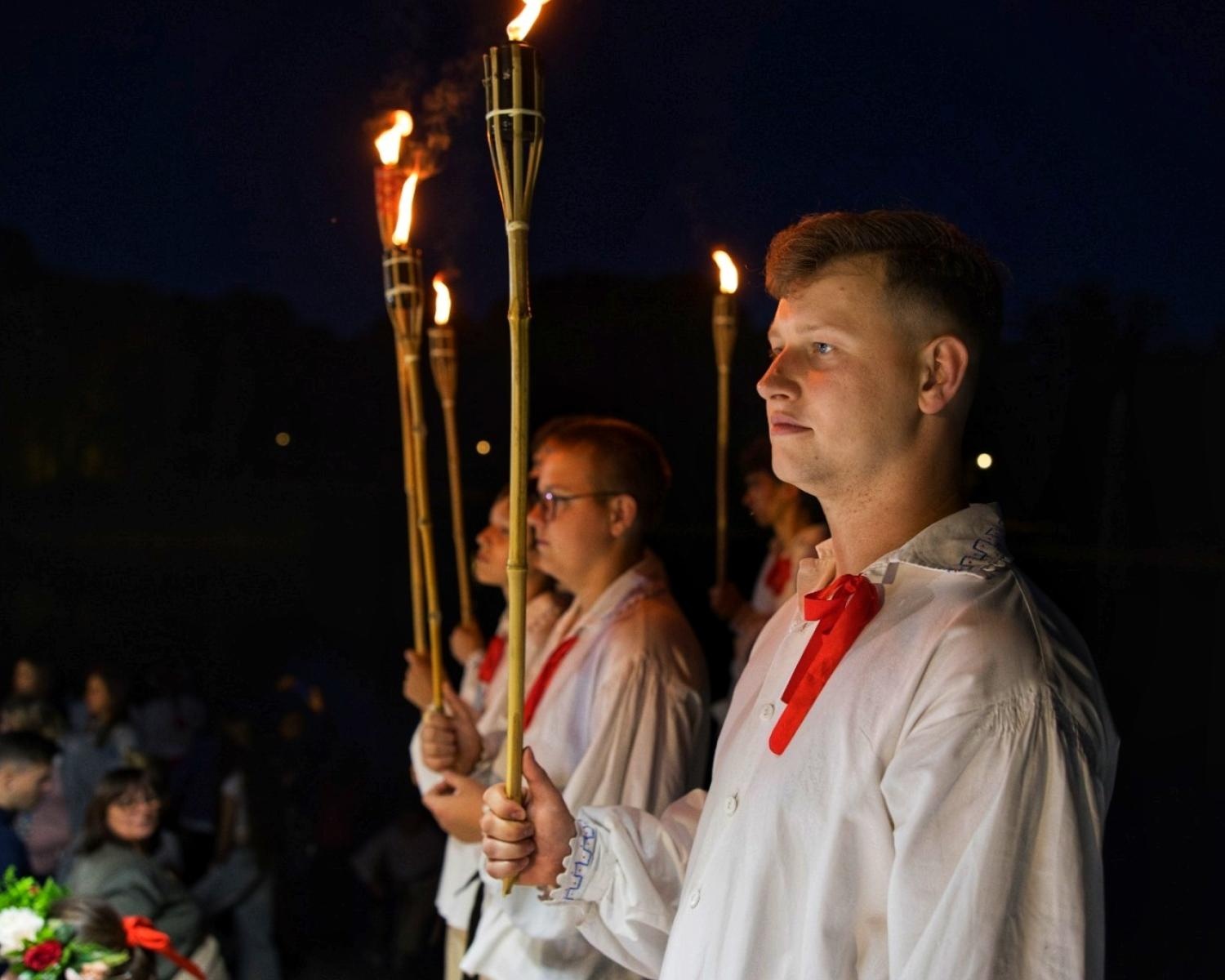 Zdjęcie w galerii na portalu naszraciborz.pl: Już jutro magiczna Noc Świętojańska w Parku Roth wiadomości z regionu