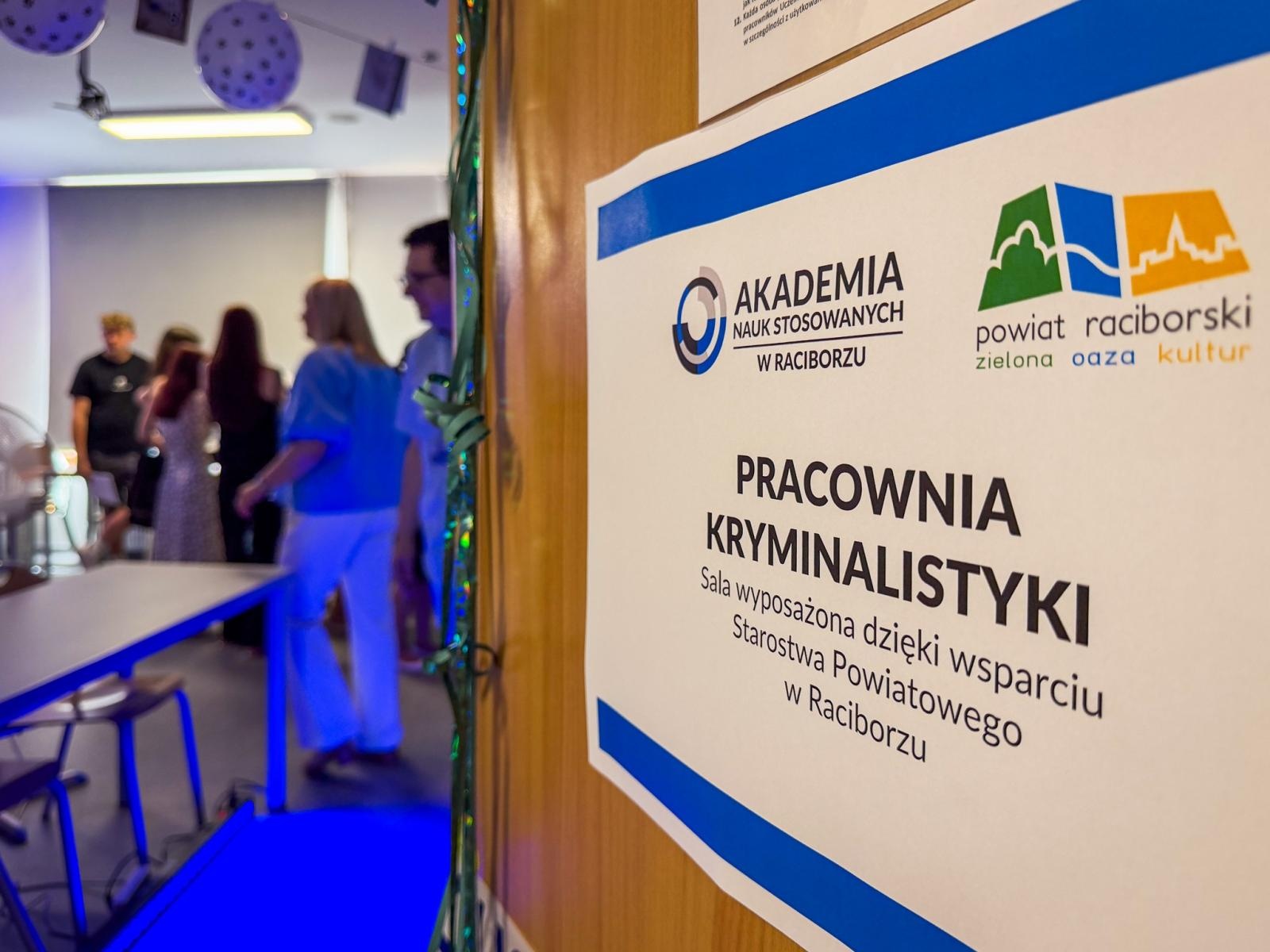 Zdjęcie w galerii na portalu naszraciborz.pl: Laboratorium śledcze w Raciborzu. Nowoczesna baza dydaktyczna ANS już otwarta wiadomości z regionu