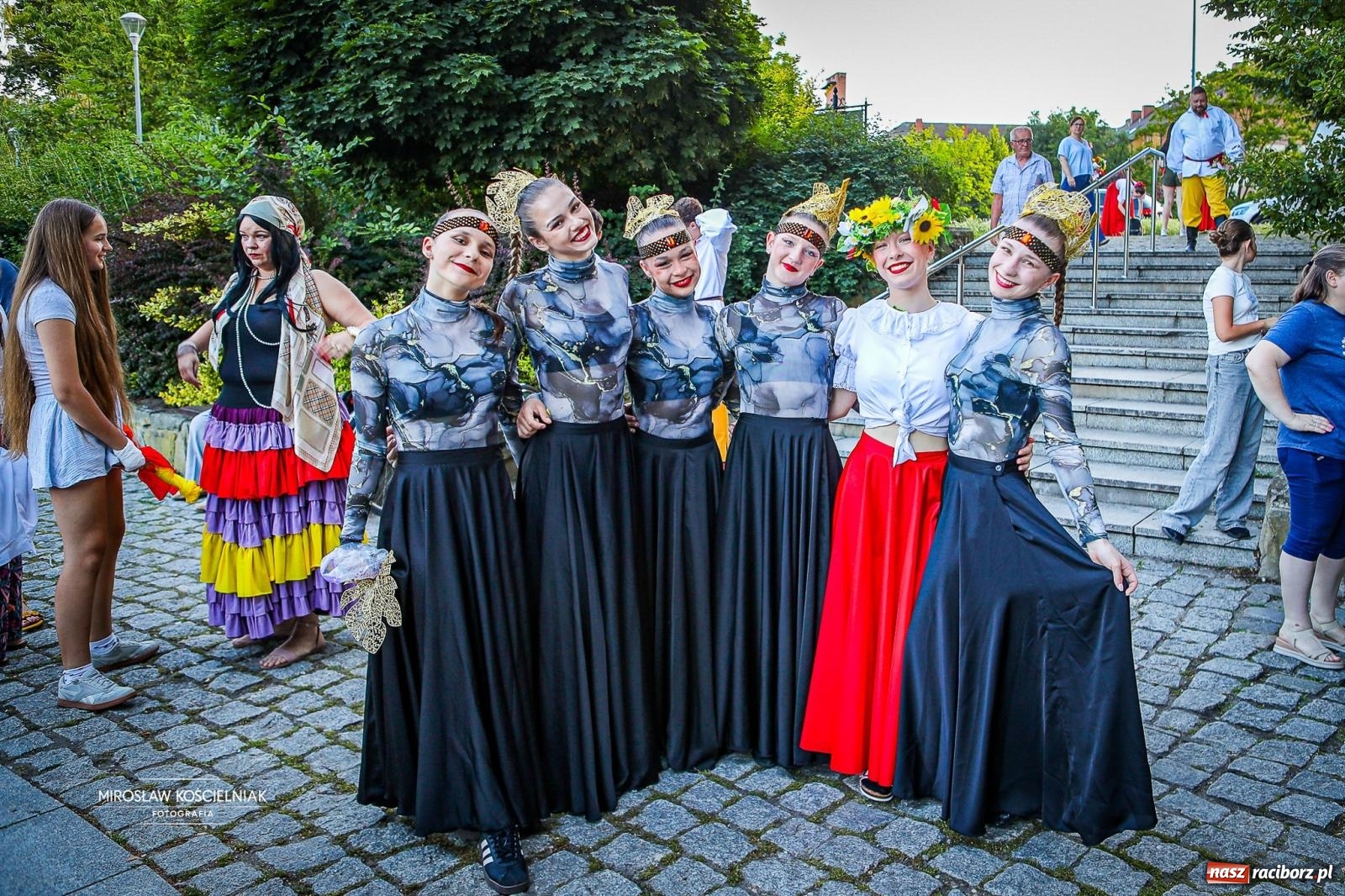Zdjęcie w galerii na portalu naszraciborz.pl: Raciborska Noc Świętojańska ponownie przyciągnęła mieszkańców do Parku Roth wiadomości z regionu