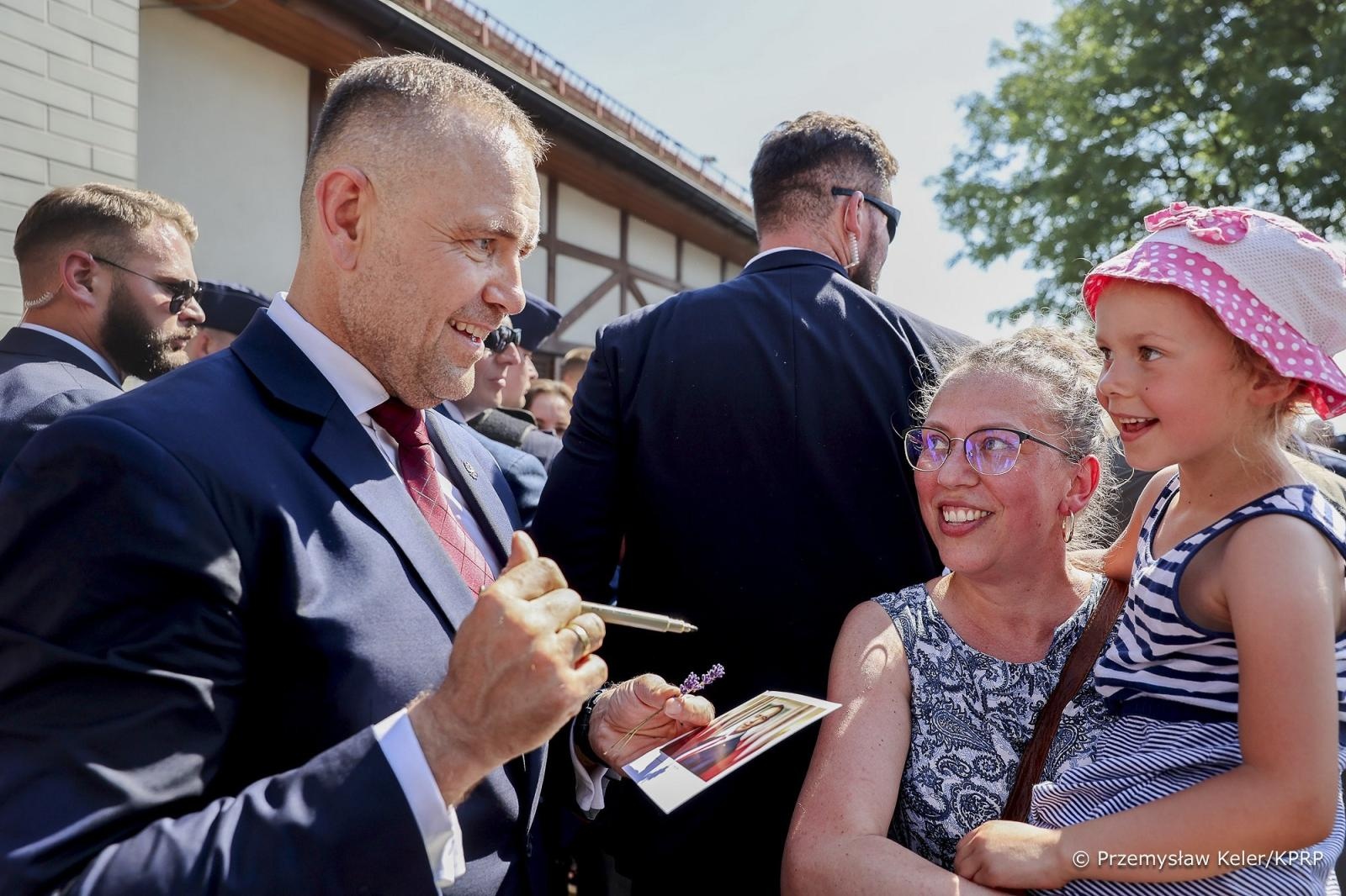 Zdjęcie w galerii na portalu naszraciborz.pl: Narodowy Dzień Powstań Śląskich. Prezydent Karol Nawrocki w gm. Lubomia wiadomości z regionu
