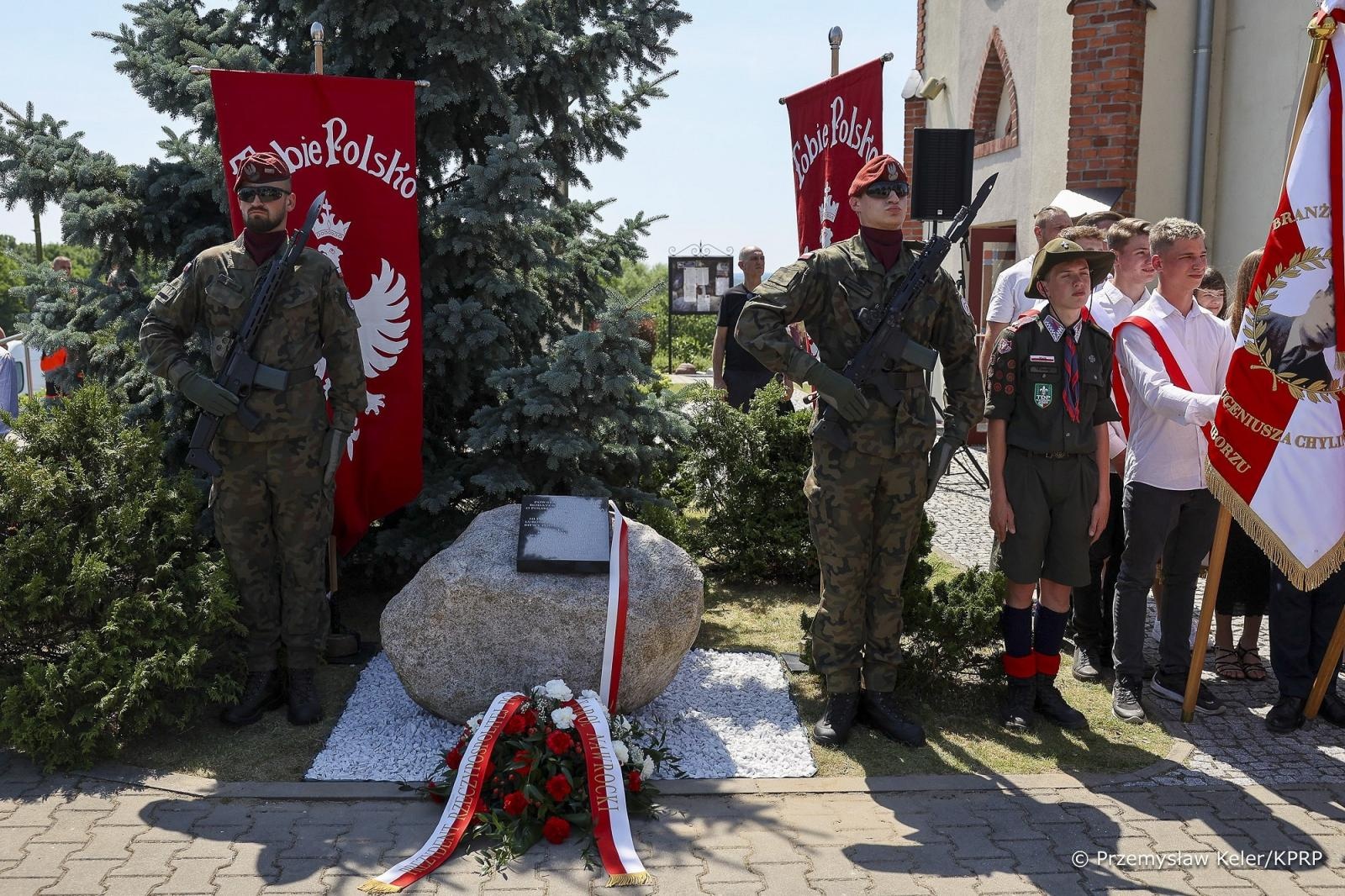 Zdjęcie w galerii na portalu naszraciborz.pl: Narodowy Dzień Powstań Śląskich. Prezydent Karol Nawrocki w gm. Lubomia wiadomości z regionu