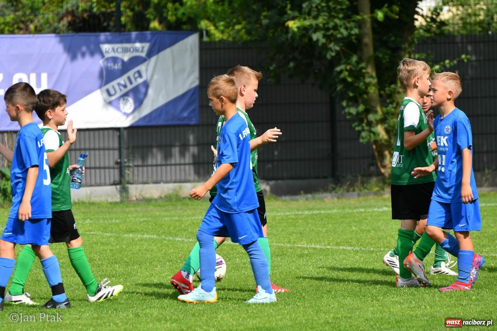 Zdjęcie w galerii na portalu naszraciborz.pl: Młody Widzew bezkonkurencyjny w Raciborzu. Zwyciężył w międzynarodowym V4Cup [FOTO] wiadomości z regionu