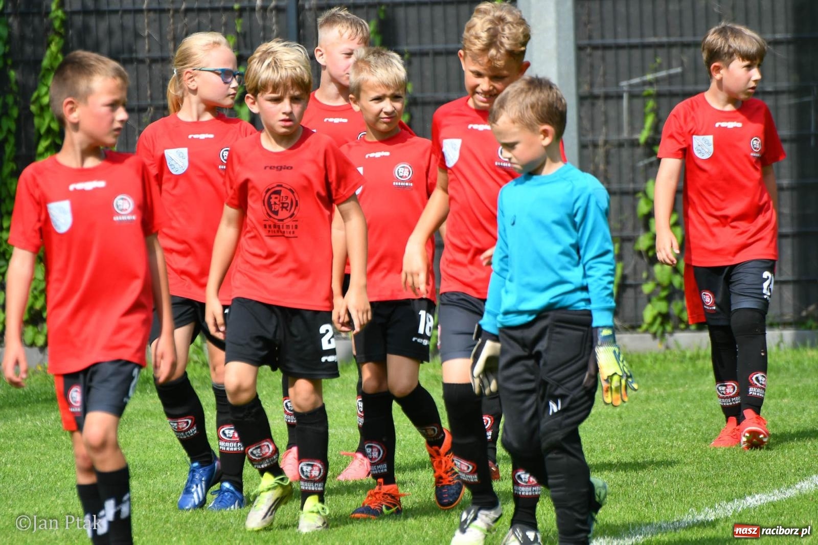 Zdjęcie w galerii na portalu naszraciborz.pl: Młody Widzew bezkonkurencyjny w Raciborzu. Zwyciężył w międzynarodowym V4Cup [FOTO] wiadomości z regionu